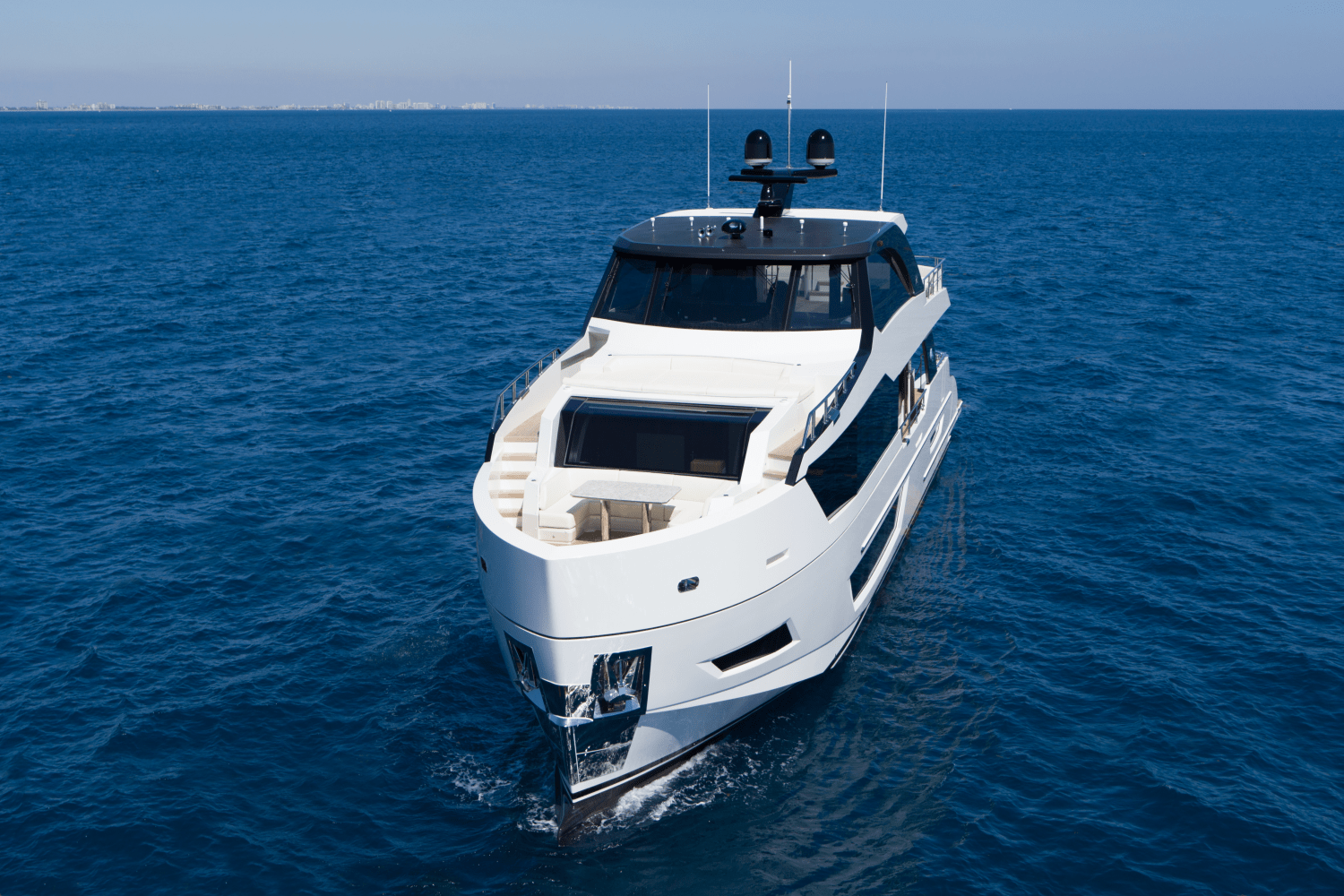 Slide: The Image of Ocean Alexander 28 Explorer 2023 - 4