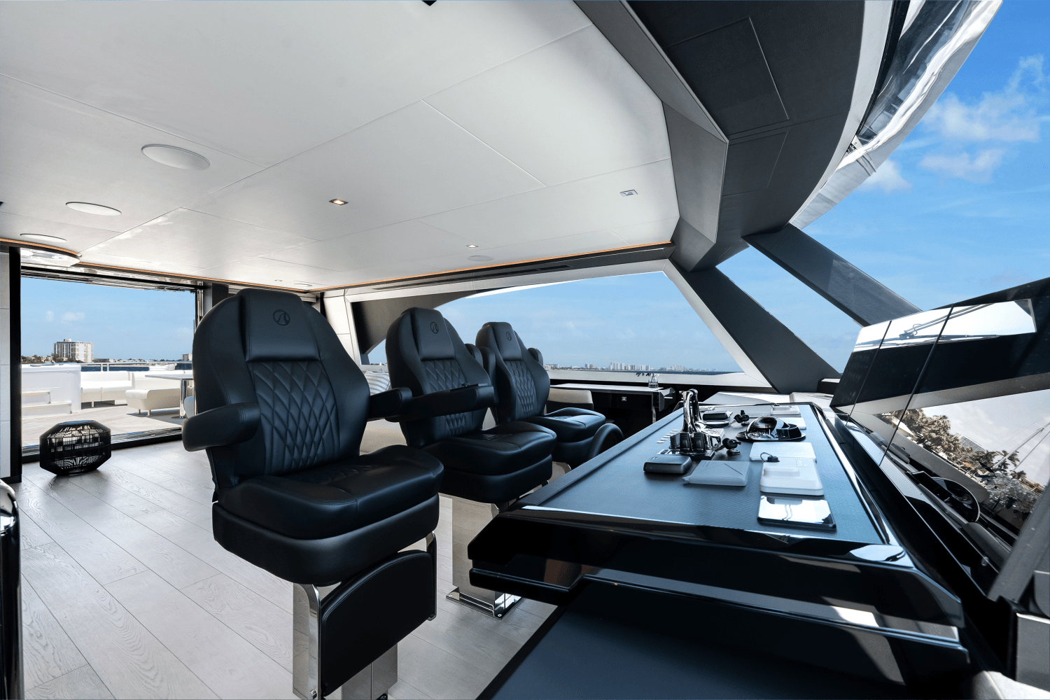 Slide: The Image of Ocean Alexander 28 Explorer 2023 - 41