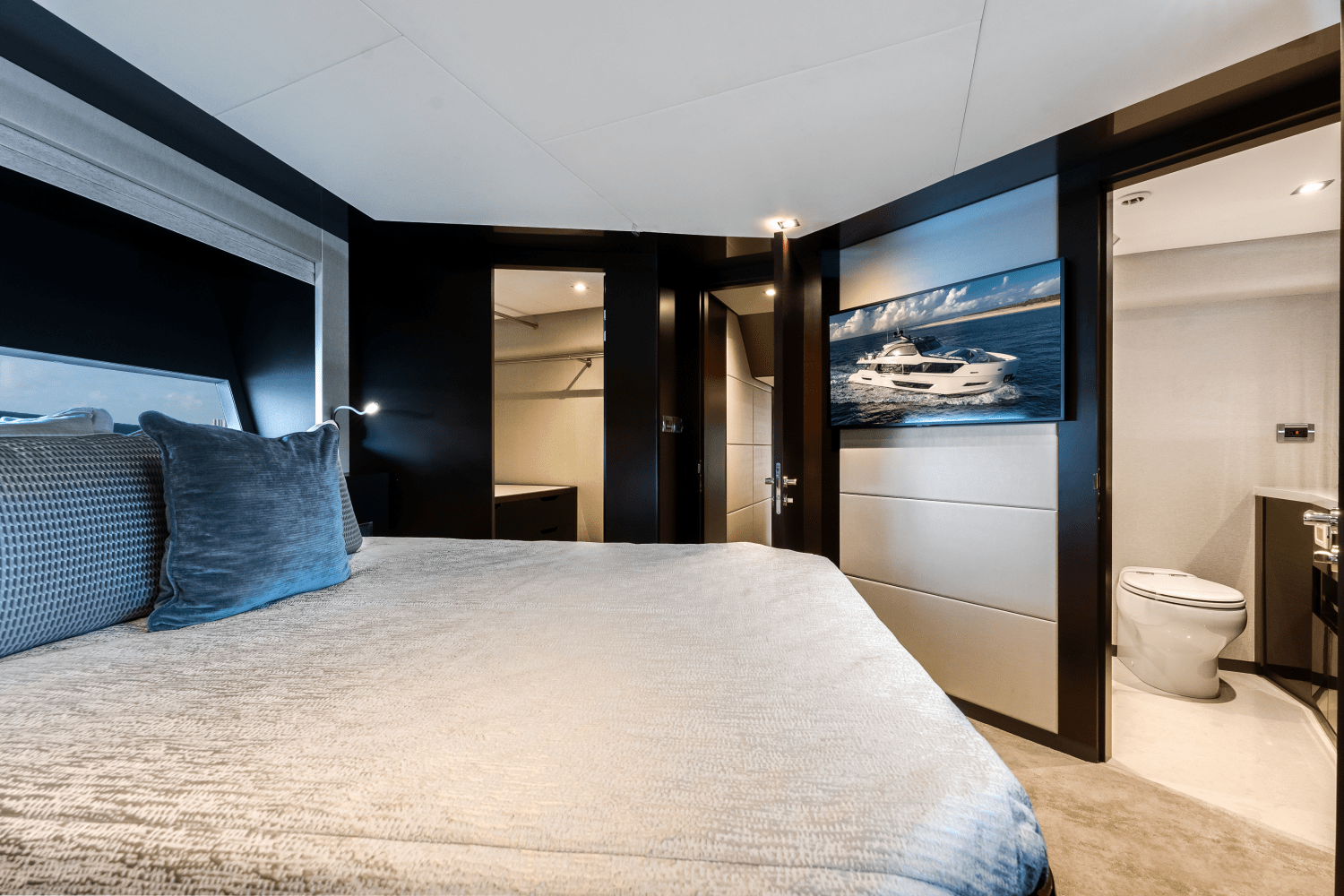 Slide: The Image of Ocean Alexander 28 Explorer 2023 - 48