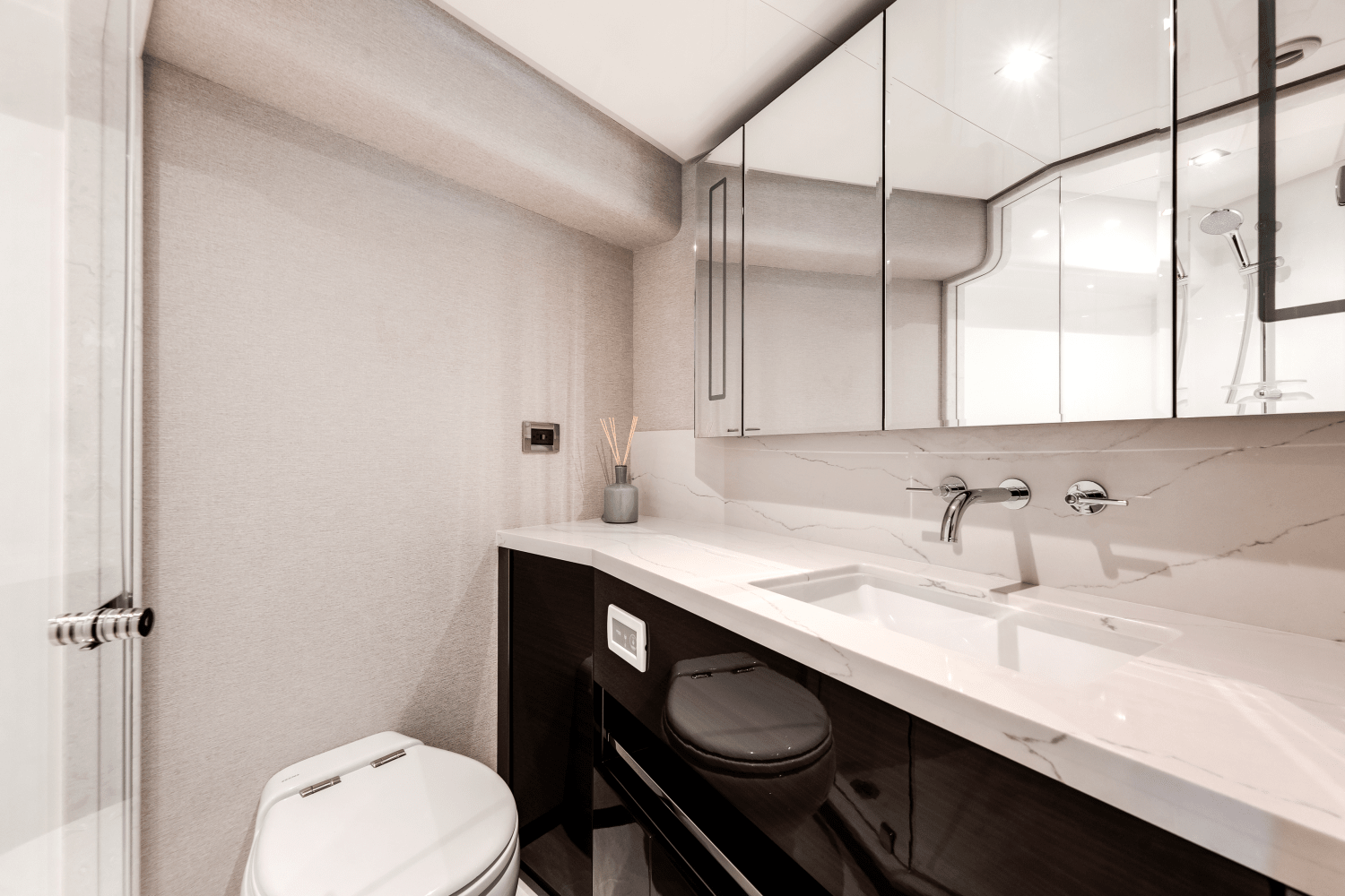 Slide: The Image of Ocean Alexander 28 Explorer 2023 - 49