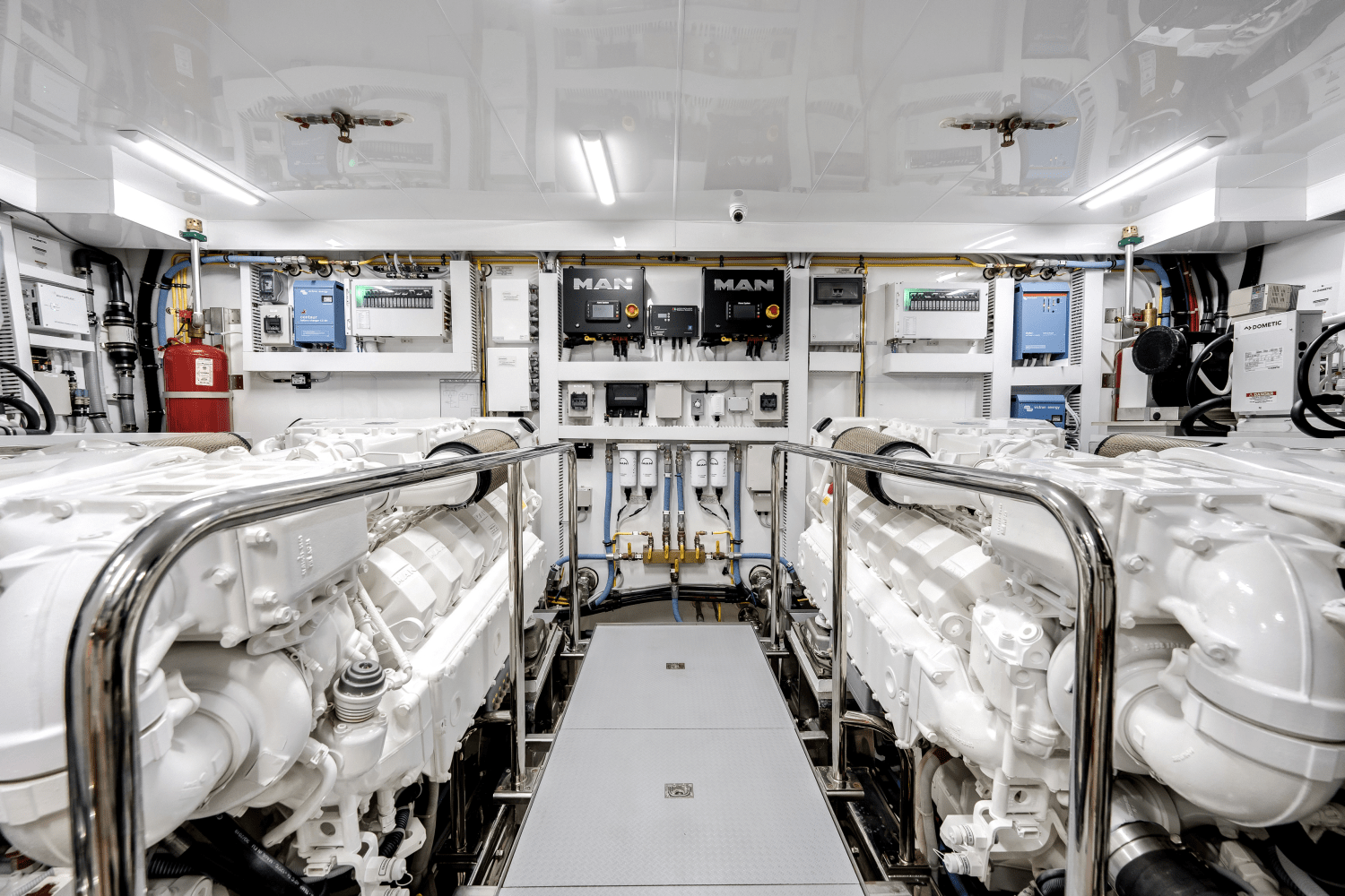 Slide: The Image of Ocean Alexander 28 Explorer 2023 - 68