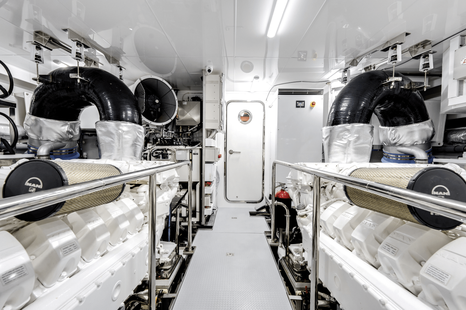 Slide: The Image of Ocean Alexander 28 Explorer 2023 - 69