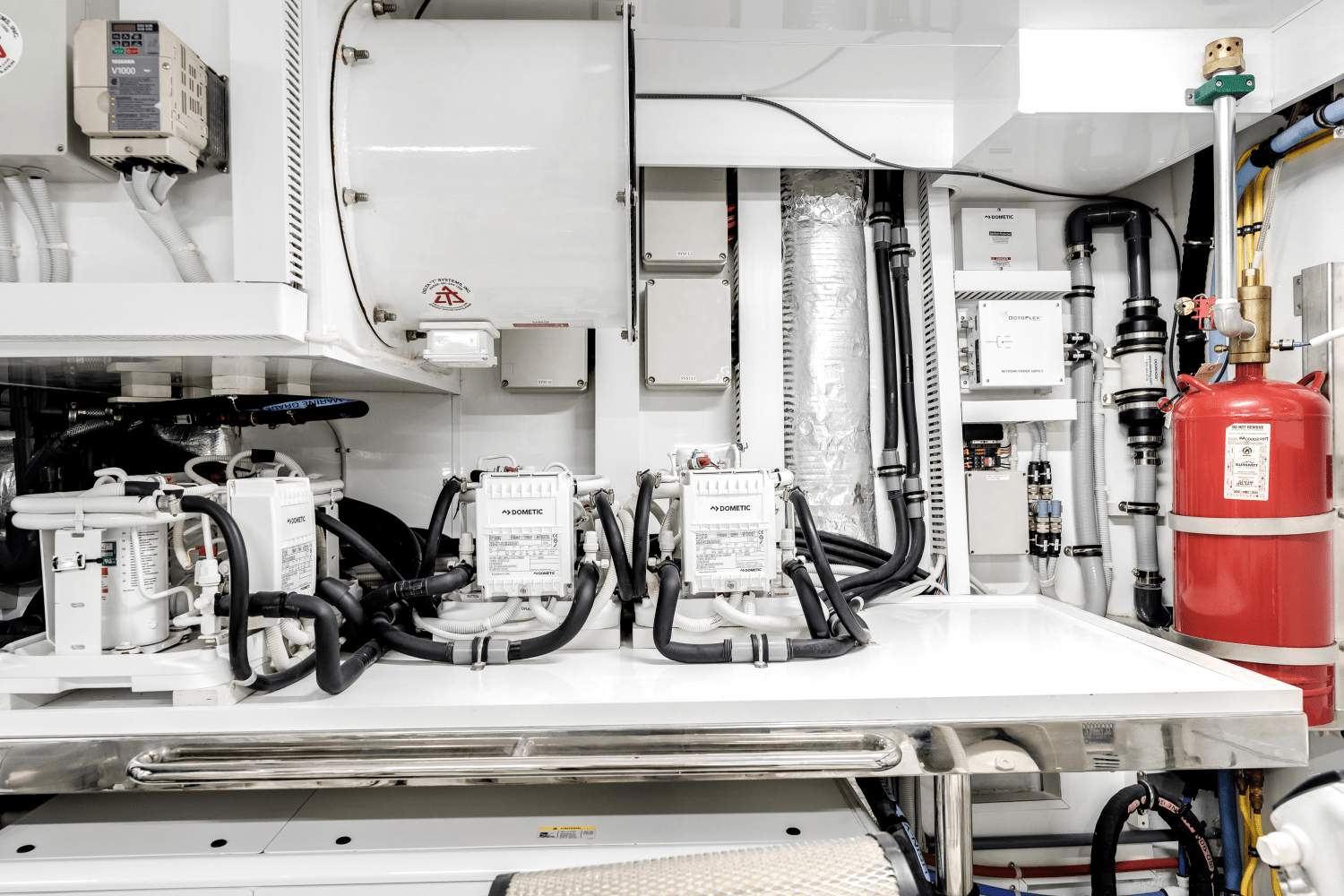 Slide: The Image of Ocean Alexander 28 Explorer 2023 - 75