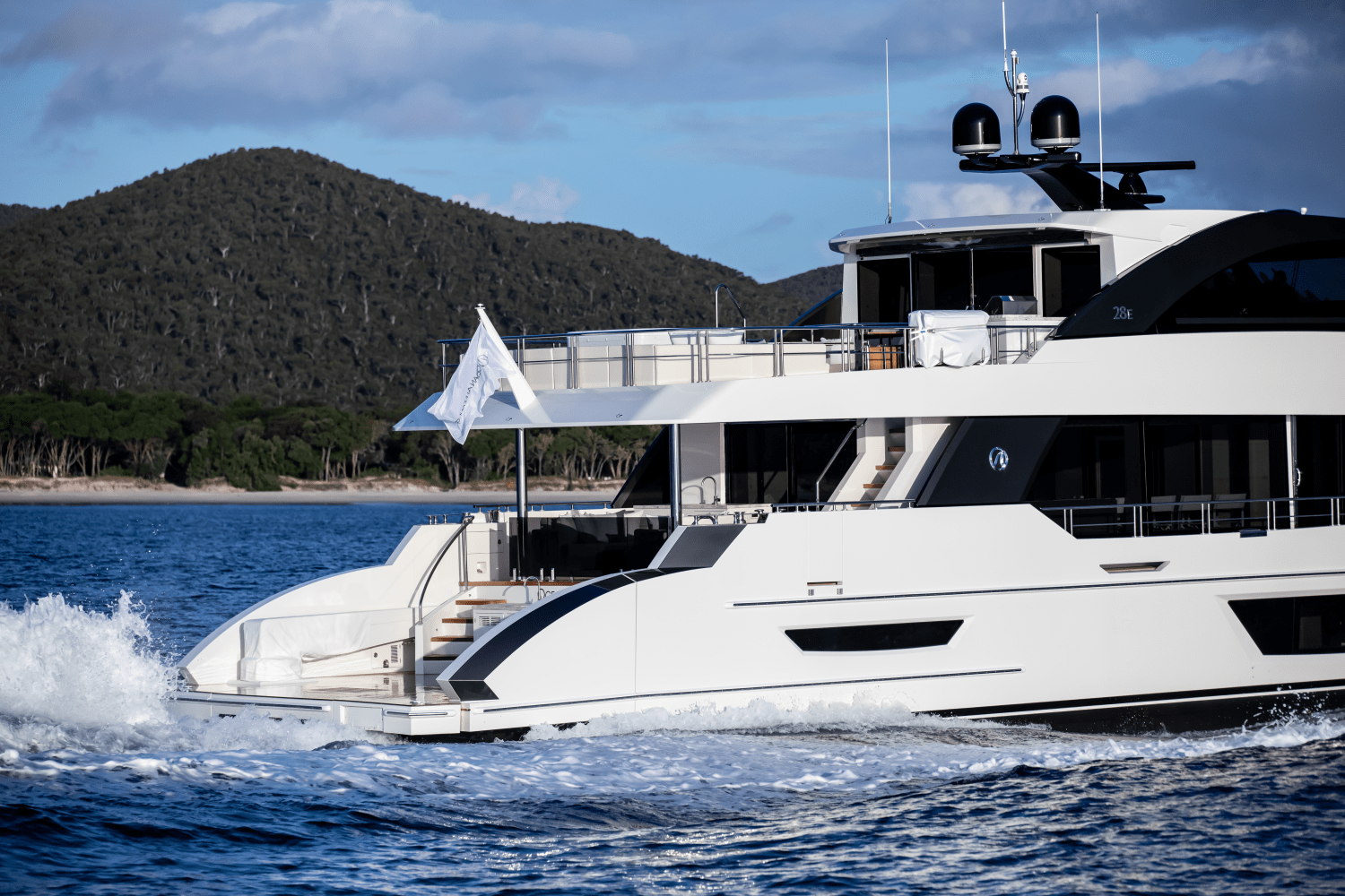 Slide: The Image of Ocean Alexander 28 Explorer 2023 - 78