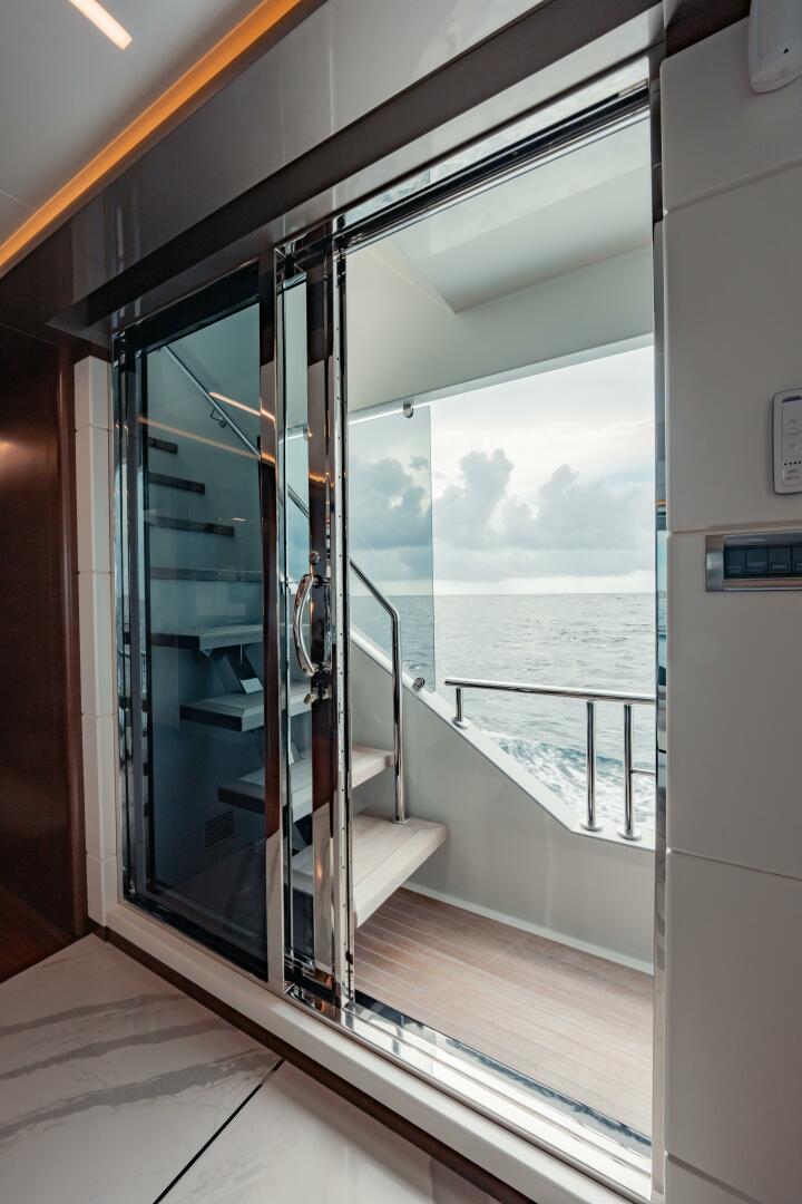 Slide: The Image of 2021 Ocean Alexander 28R - 5511733