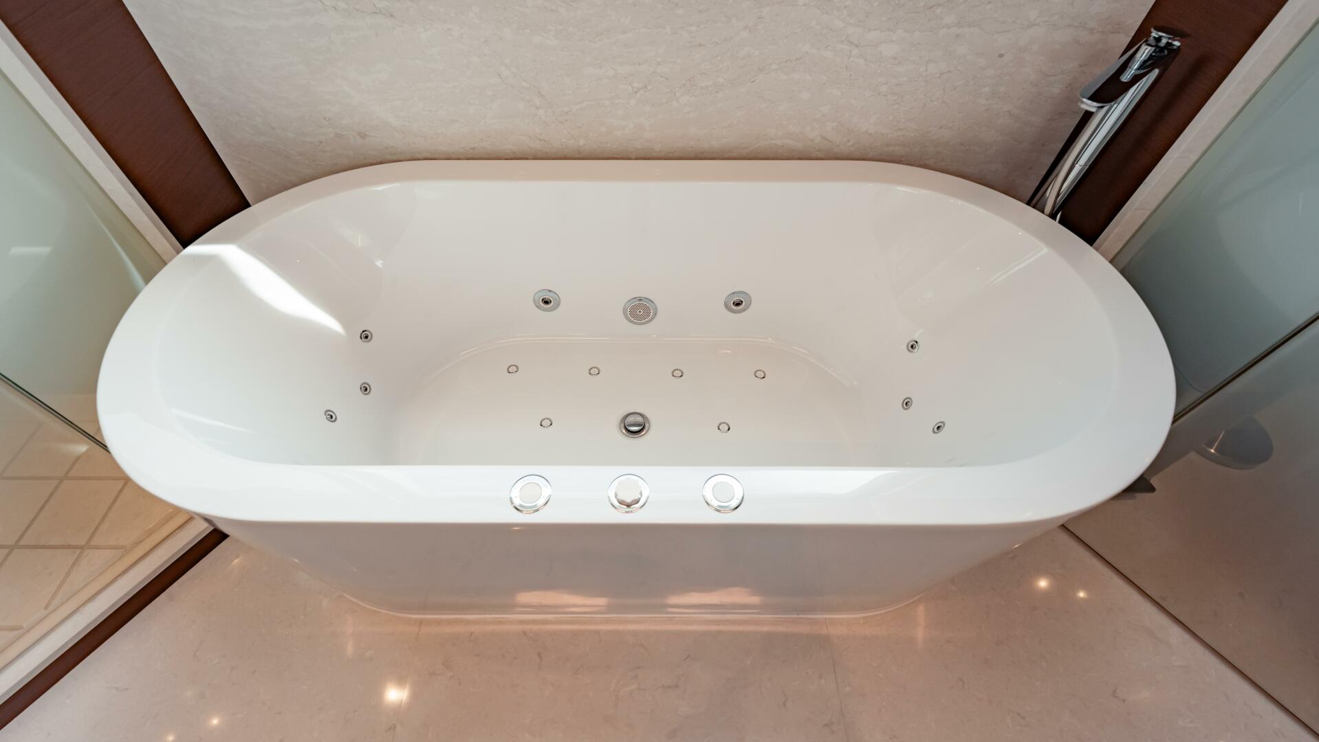 Slide: The Image of Ocean Alexander 28R 2021 - 5511775