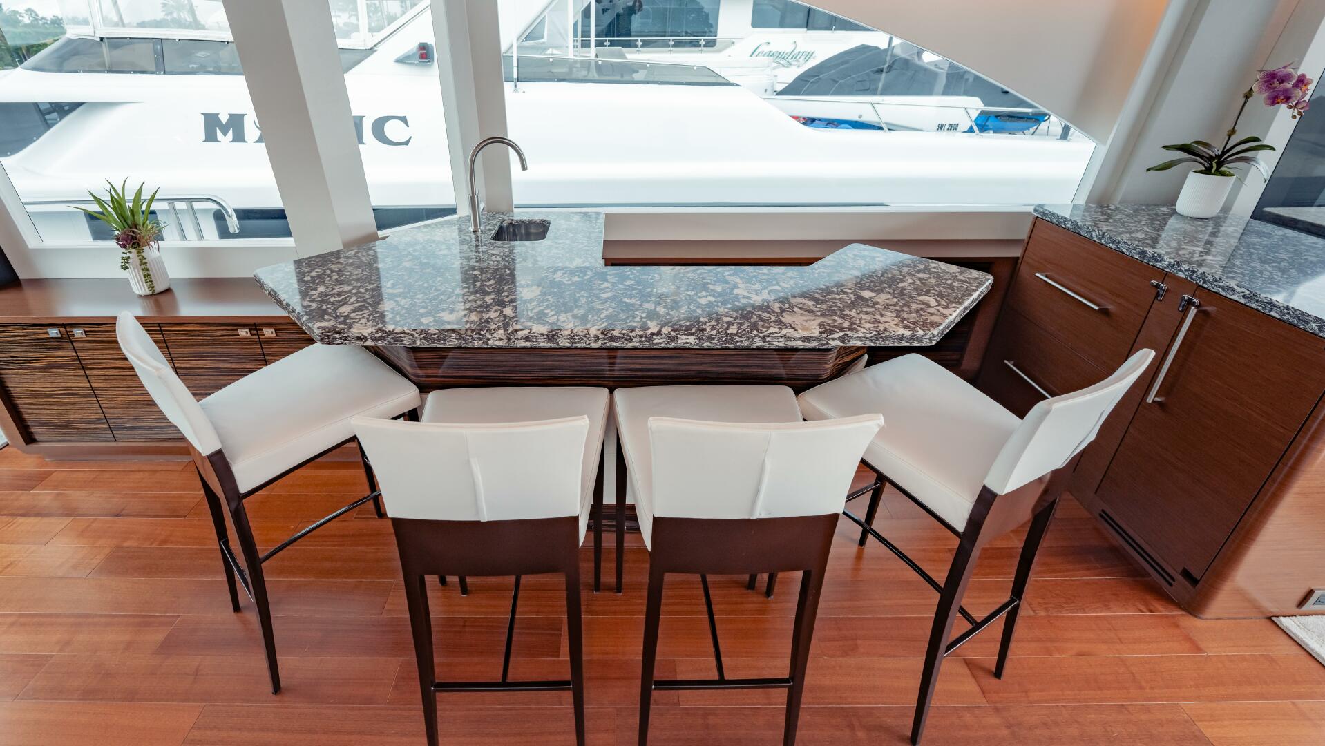 Slide: The Image of Ocean Alexander 28R 2021 - 5511799