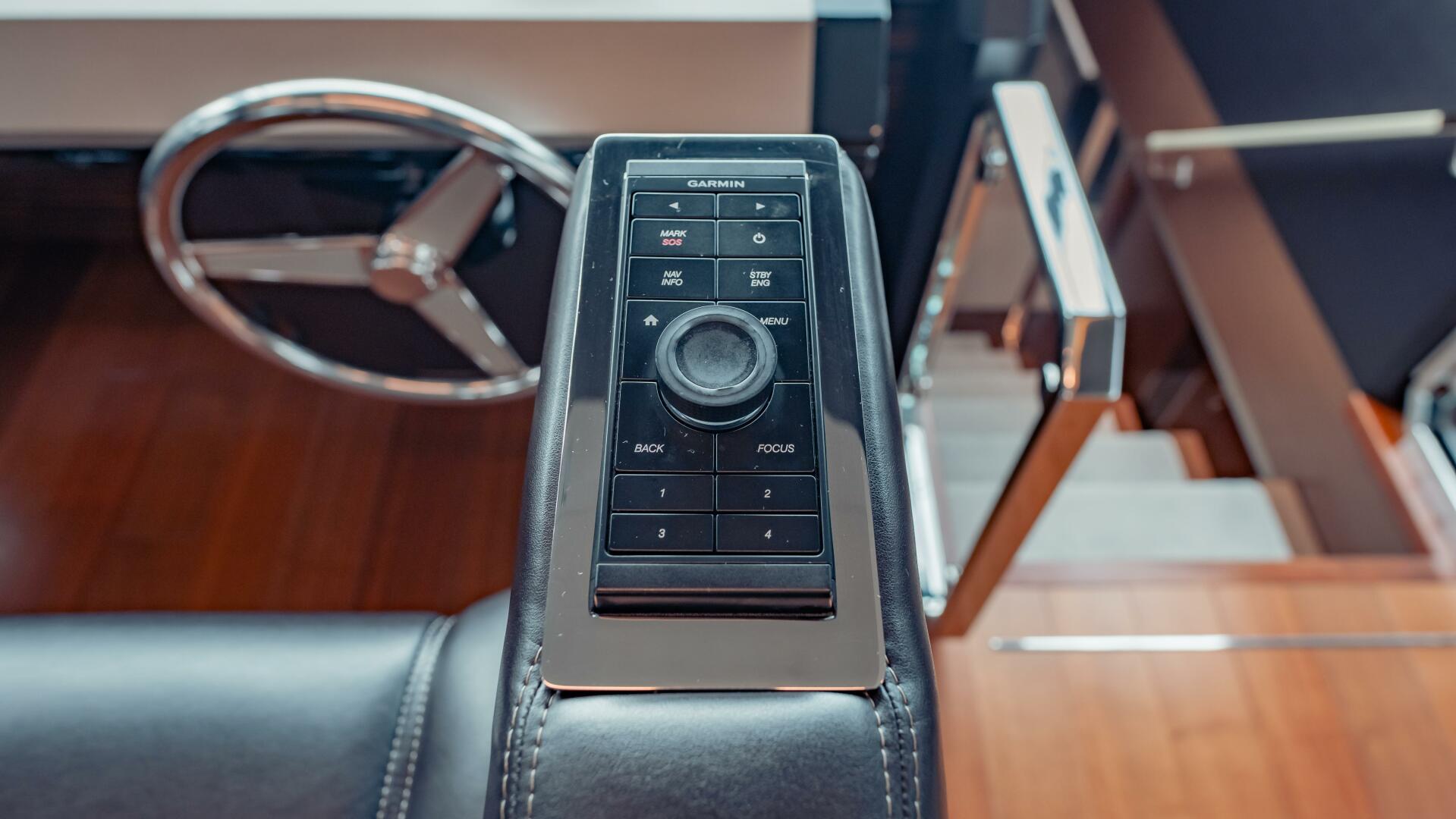 Slide: The Image of Ocean Alexander 28R 2021 - 5511805