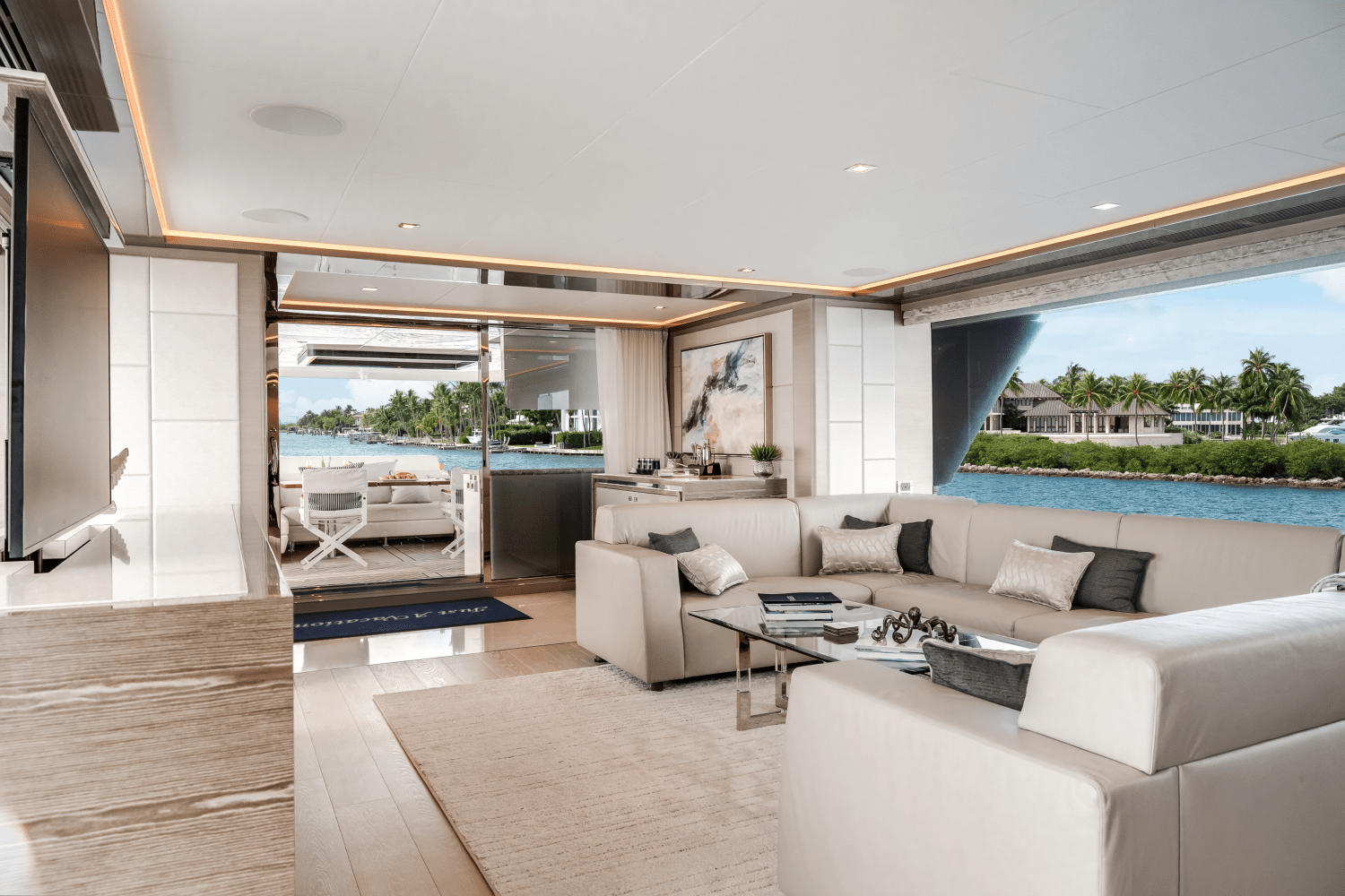 Slide: The Image of Ocean Alexander 30R 2024 - 10