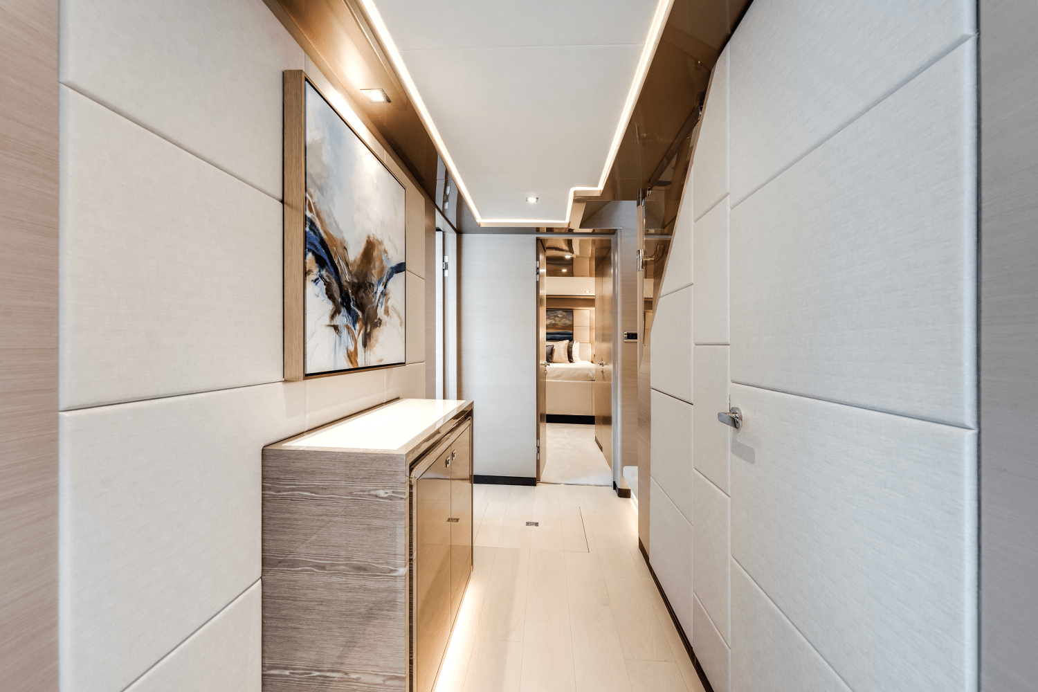 Slide: The Image of Ocean Alexander 30R 2024 - 30