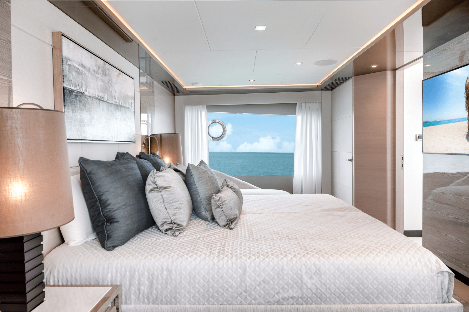 Slide: The Image of Ocean Alexander 30R 2024 - 33