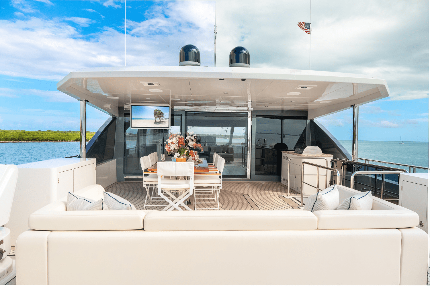 Slide: The Image of Ocean Alexander 30R 2024 - 79