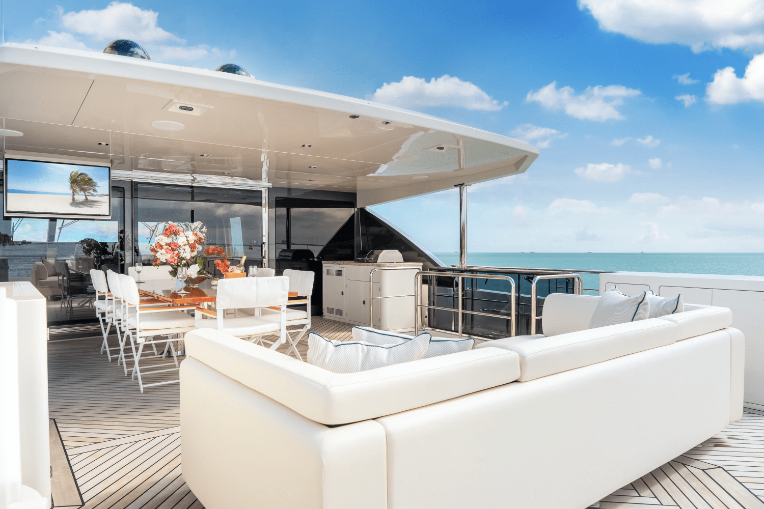 Slide: The Image of Ocean Alexander 30R 2024 - 80