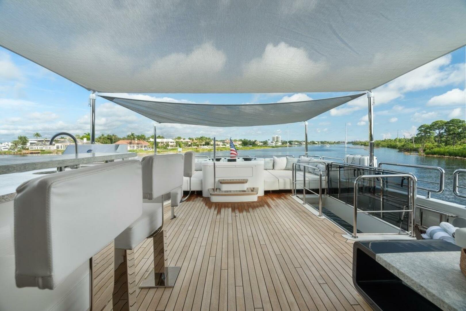 Slide: The Image of Ocean Alexander 106 Twin Dreams - Sky Lounge 2022 Ocean Alexander 106 Twin Dreams - 4736133