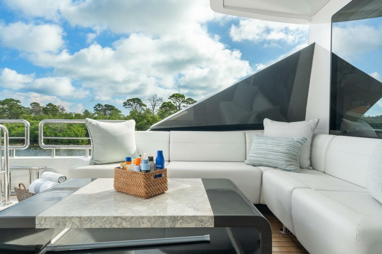 Slide: The Image of Ocean Alexander 106 Twin Dreams - Sky Lounge 2022 Ocean Alexander 106 Twin Dreams - 4736141