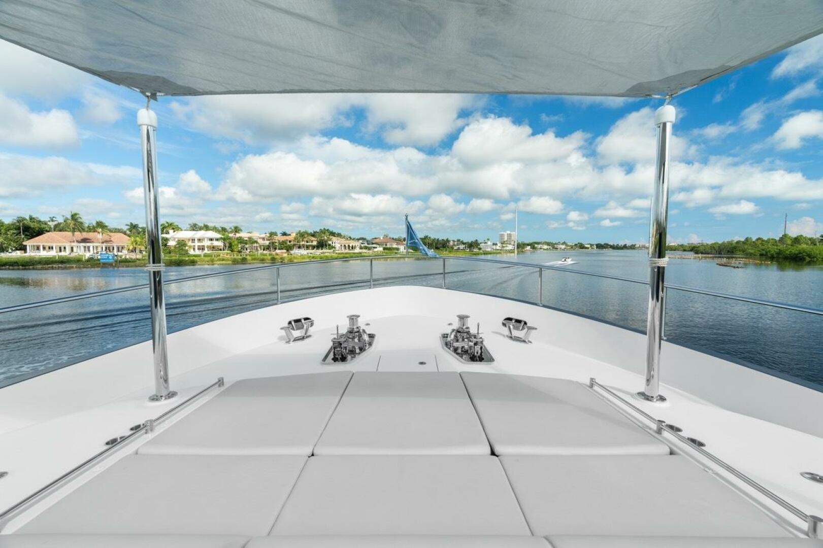 Slide: The Image of Ocean Alexander 106 Twin Dreams - Bow Pad 2022 Ocean Alexander 106 Twin Dreams - 4736149