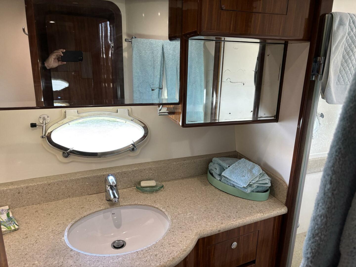 Slide: The Image of Ocean Alexander 45 Sedan 2009 - 5258956