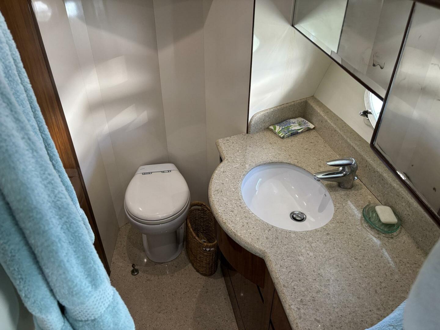 Slide: The Image of Ocean Alexander 45 Sedan 2009 - 5258957