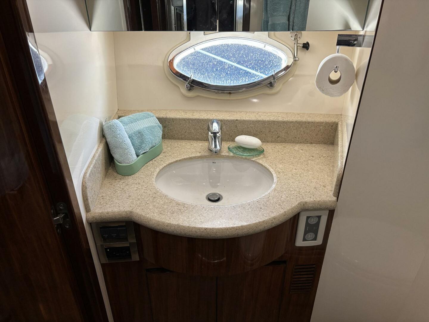 Slide: The Image of Ocean Alexander 45 Sedan 2009 - 5258961