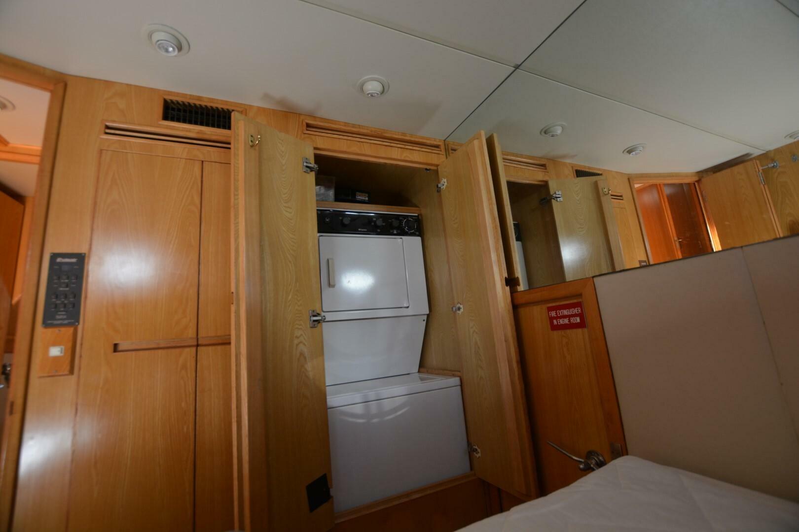 Slide: The Image of Ocean Alexander 540 Pilothouse 1991 - 5196309