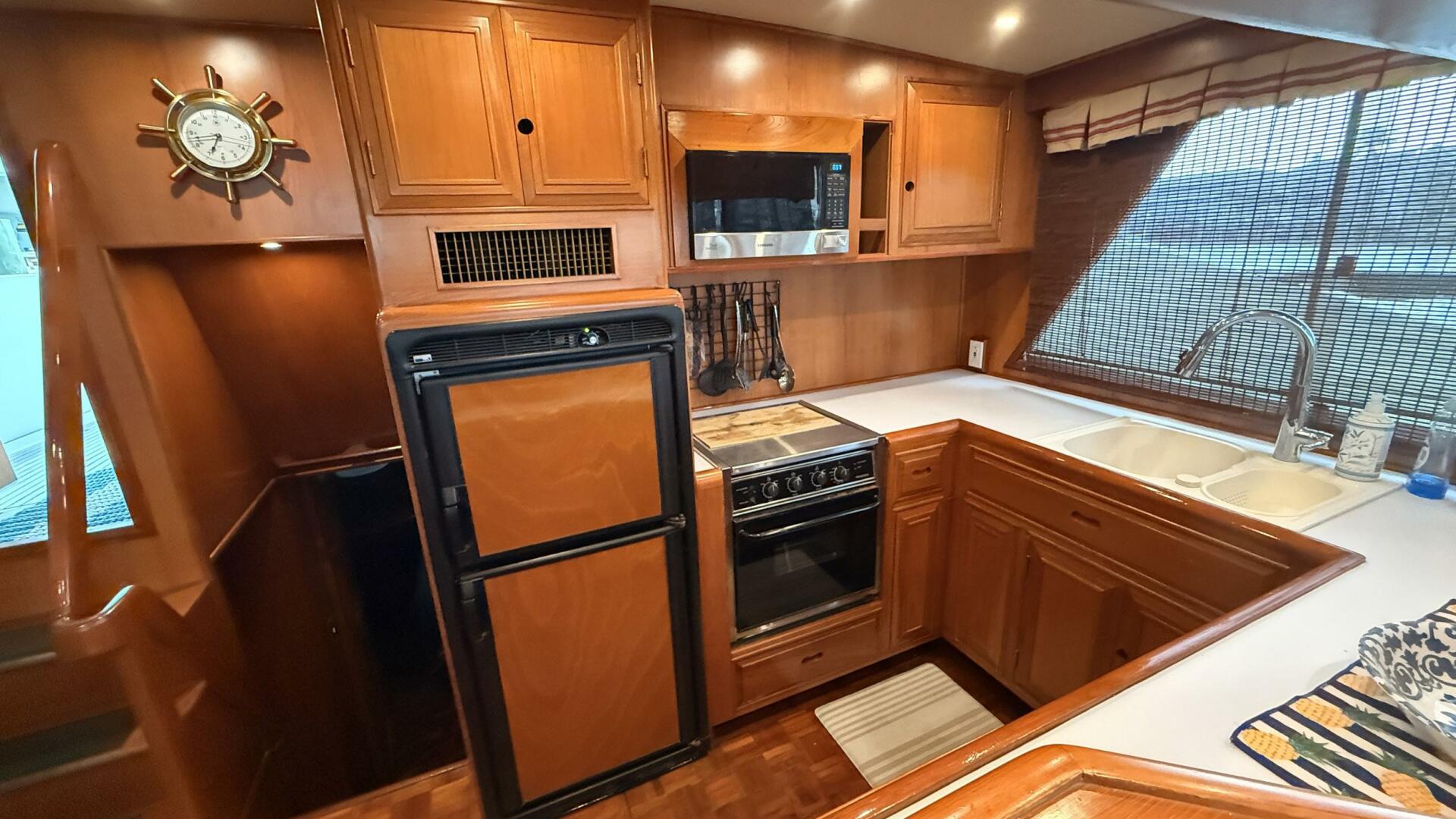 Slide: The Image of Ocean Alexander 546 1995 - 5427444