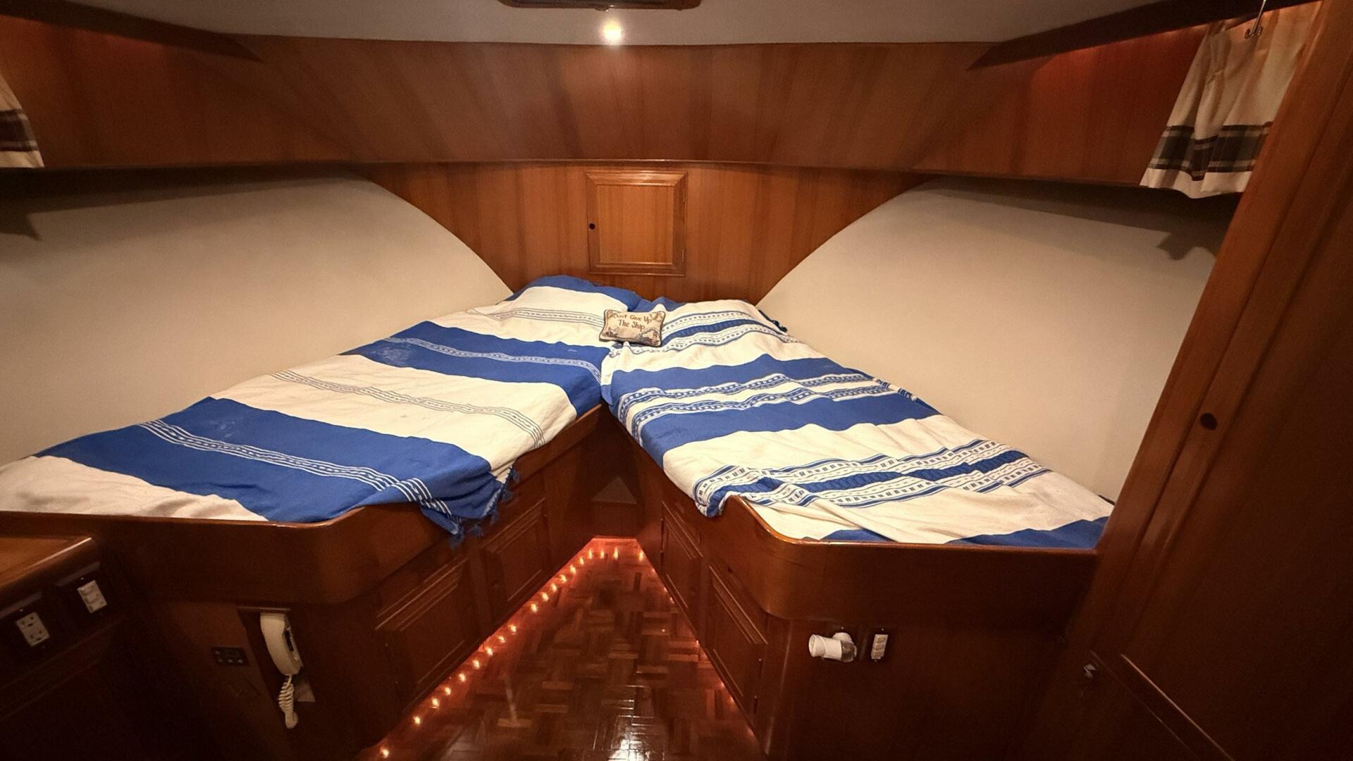 Slide: The Image of Ocean Alexander 546 1995 - 5427455