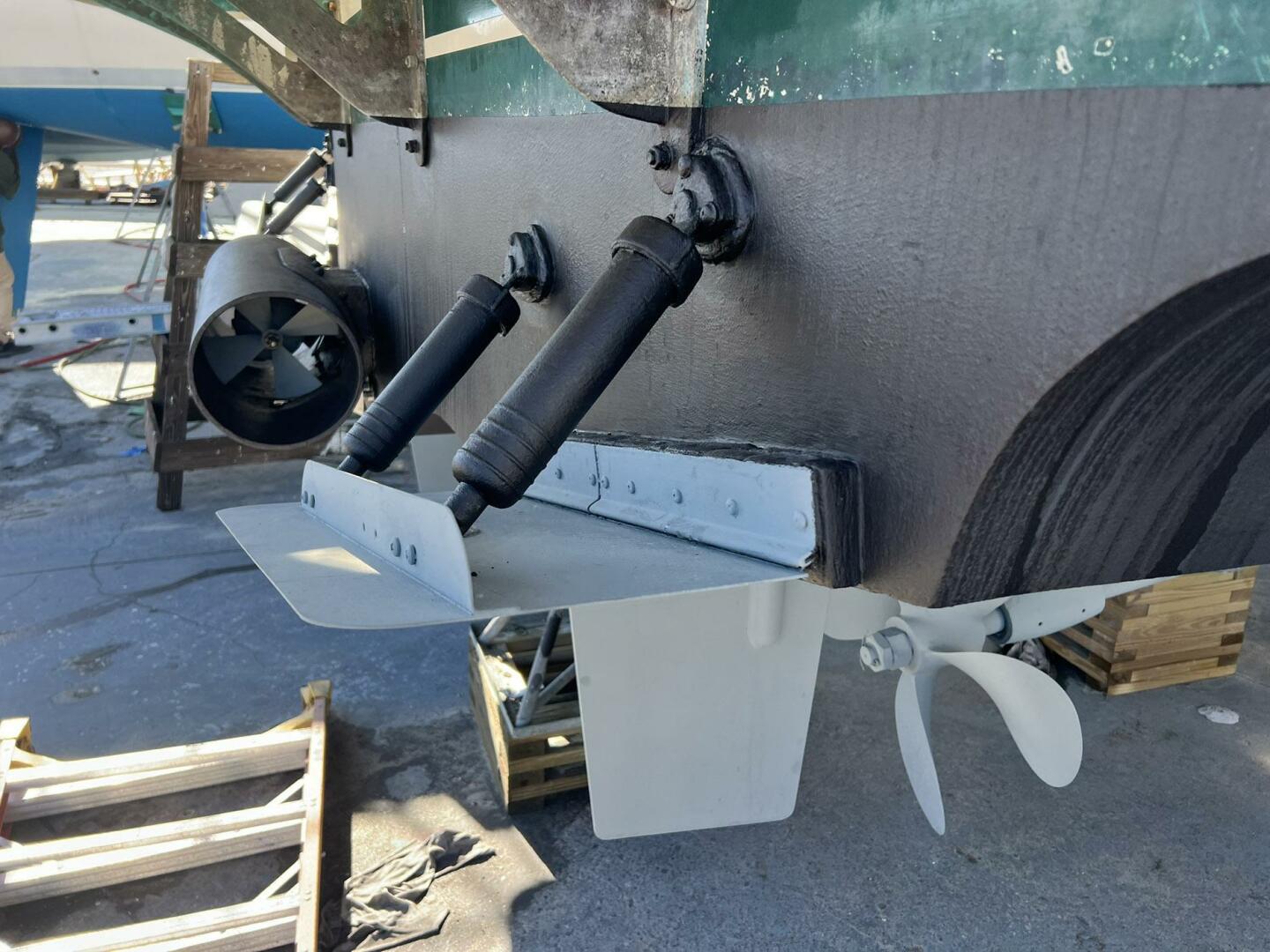 Slide: The Image of Ocean Alexander 546 1995 - 5427487