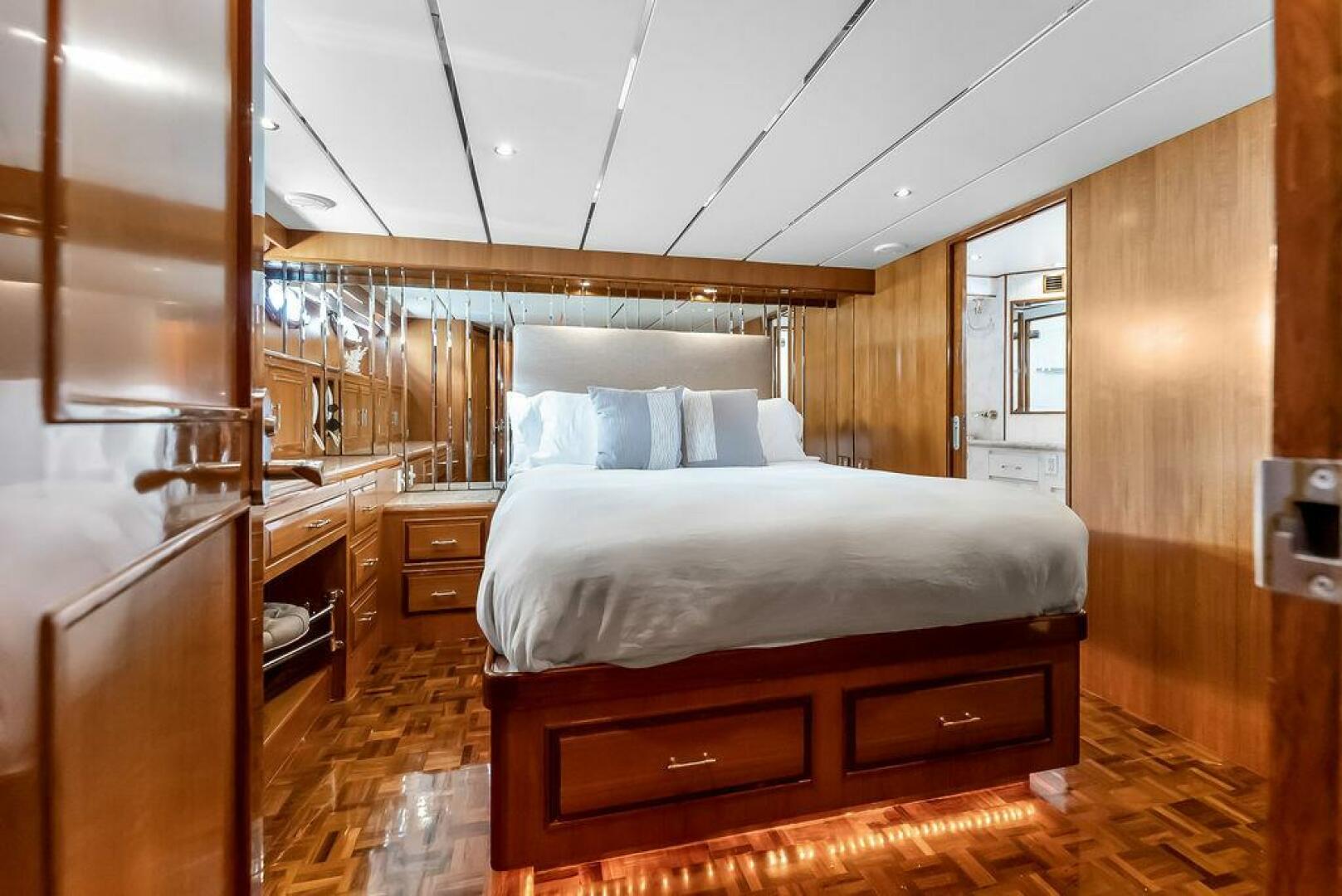 Slide: The Image of Ocean Alexander 54 Pilothouse 2001 - 5069375