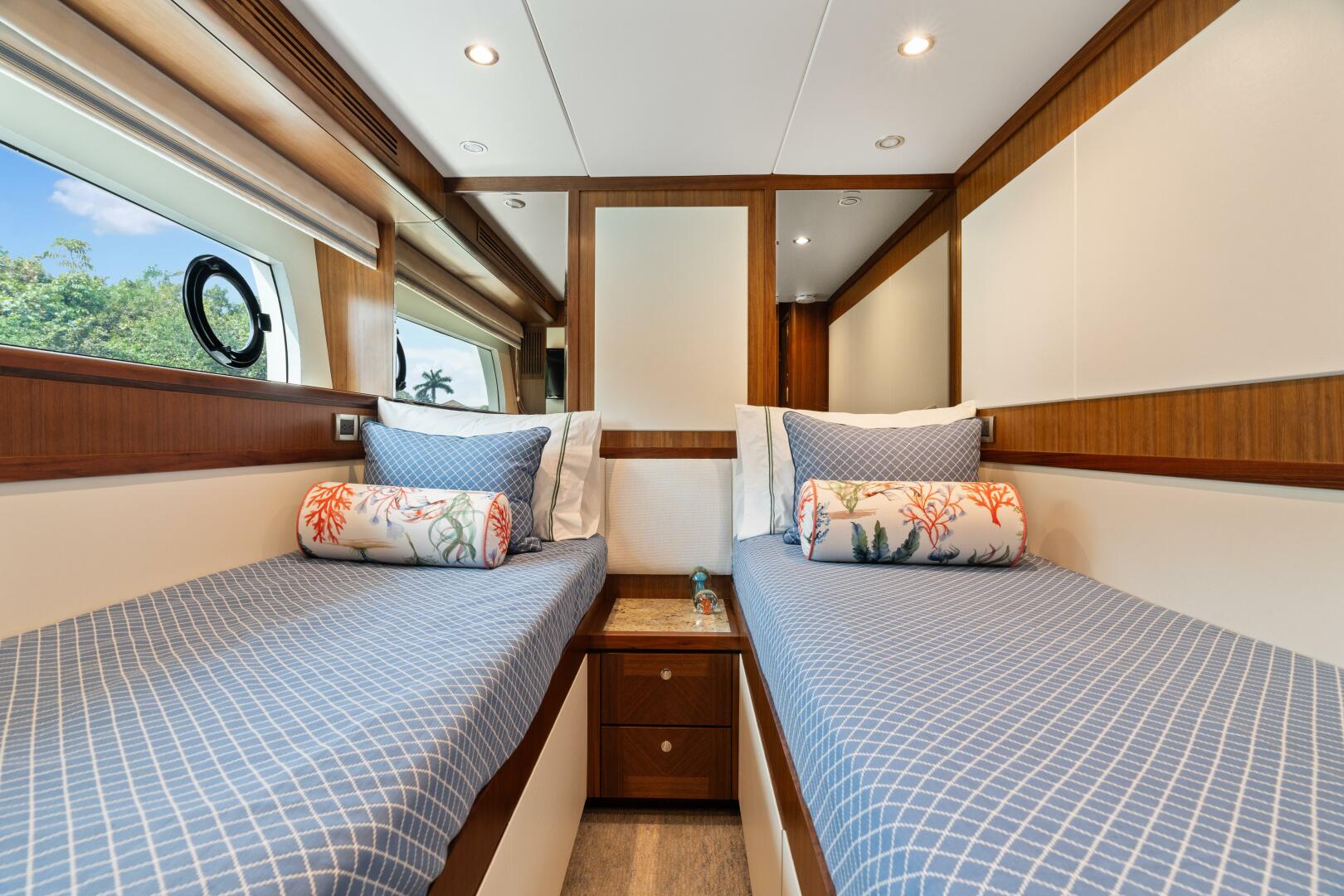 Slide: The Image of Ocean Alexander 88 Sanibella - Guest 2019 Ocean Alexander 88 Sanibella - 5120611