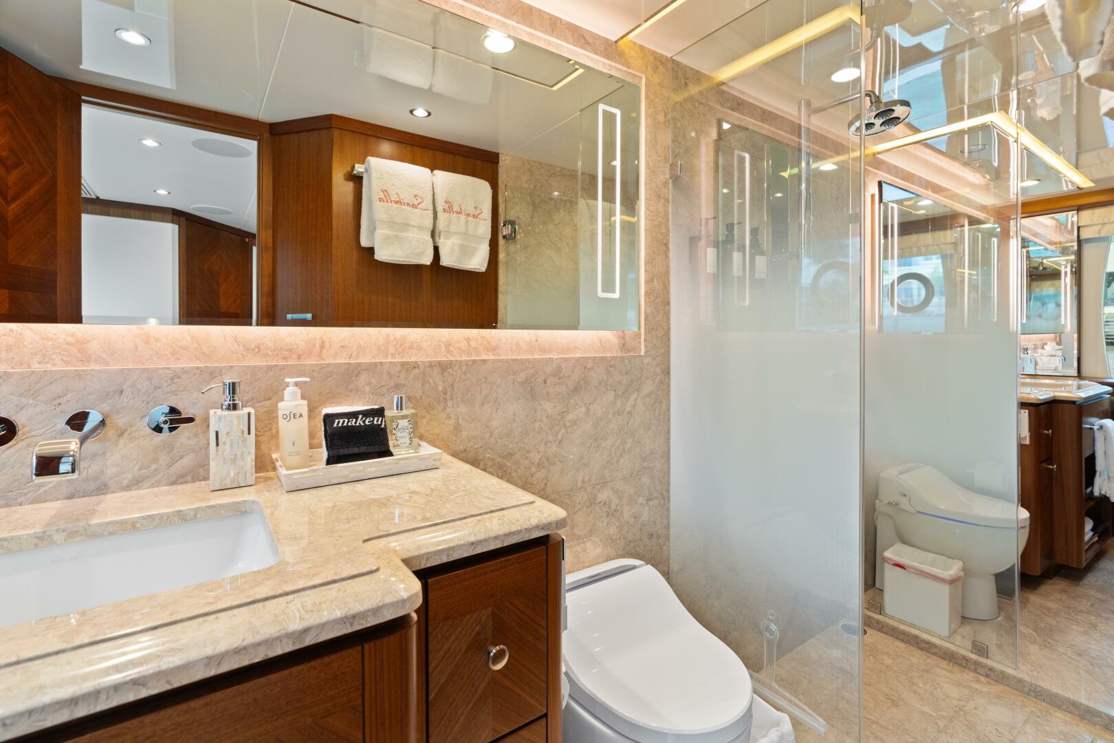 Slide: The Image of Ocean Alexander 88 Sanibella - Guest Head 2019 Ocean Alexander 88 Sanibella - 5120616