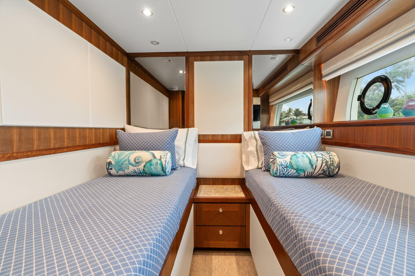 Slide: The Image of Ocean Alexander 88 Sanibella - Profile 2019 Ocean Alexander 88 Sanibella - 5120617