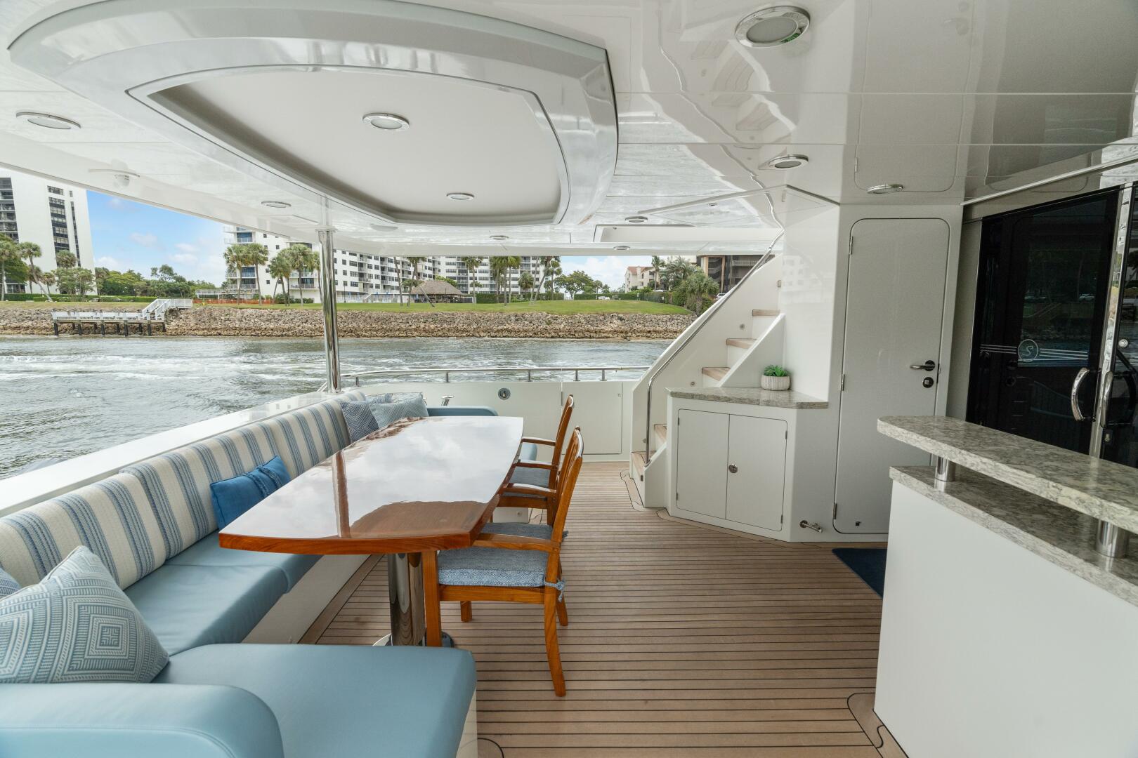 Slide: The Image of Ocean Alexander 88 Sanibella - Profile 2019 Ocean Alexander 88 Sanibella - 5120618