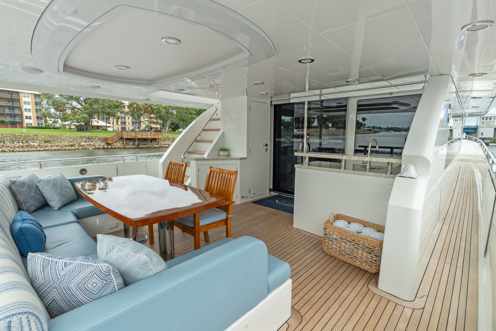 Slide: The Image of Ocean Alexander 88 Sanibella - Profile 2019 Ocean Alexander 88 Sanibella - 5120621