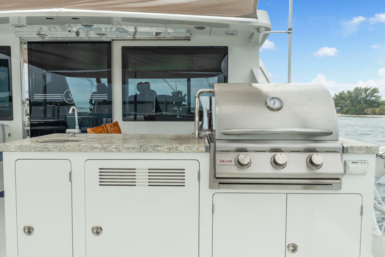 Slide: The Image of Ocean Alexander 88 Sanibella - Outdoor Kitchen 2019 Ocean Alexander 88 Sanibella - 5120640