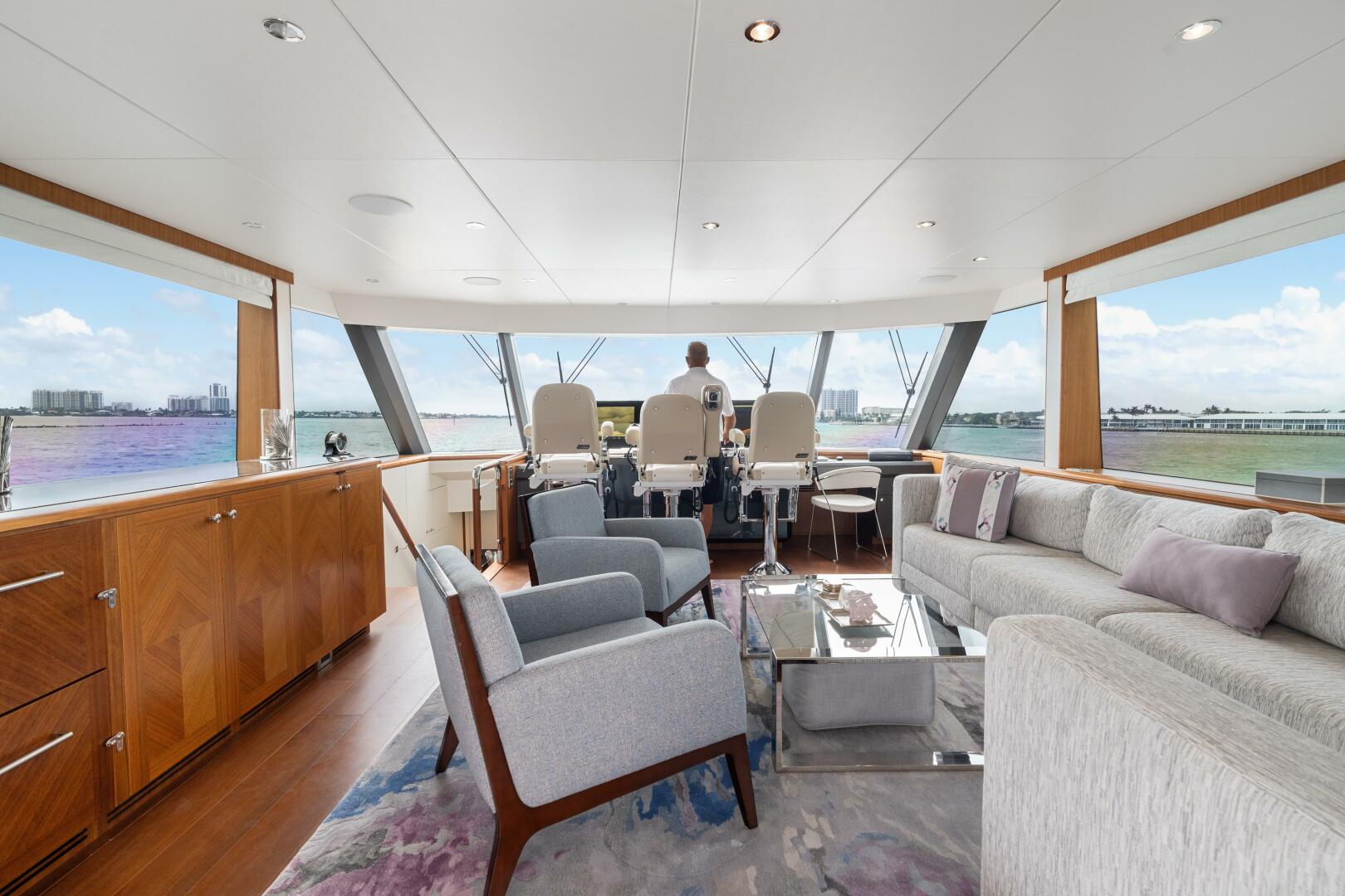 Slide: The Image of Ocean Alexander 88 Sanibella - Flybridge 2019 Ocean Alexander 88 Sanibella - 5120650