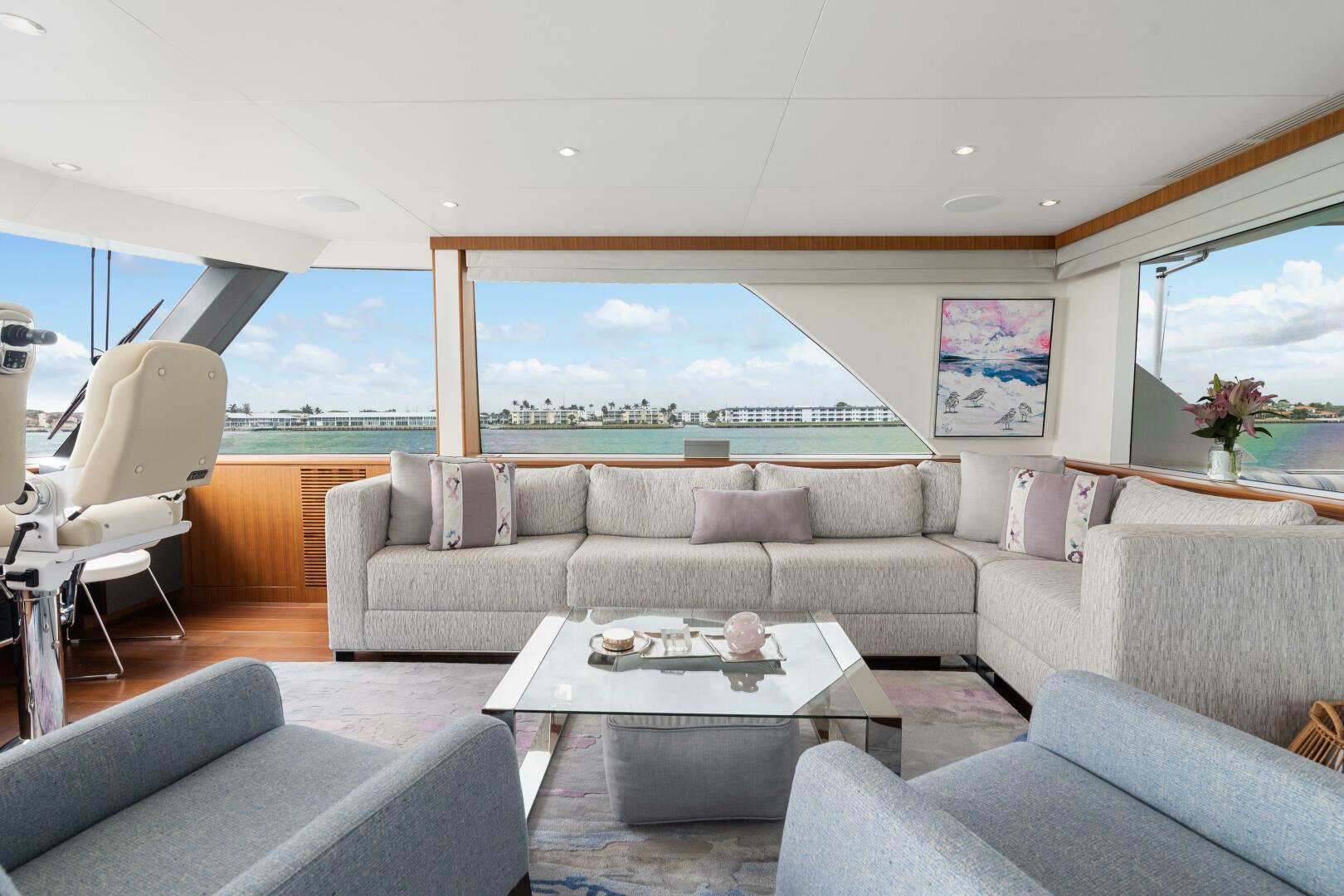 Slide: The Image of Ocean Alexander 88 Sanibella - Flybridge 2019 Ocean Alexander 88 Sanibella - 5120651