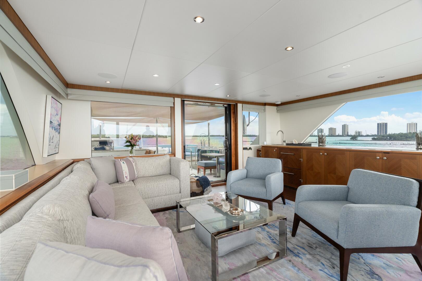 Slide: The Image of Ocean Alexander 88 Sanibella - Flybridge 2019 Ocean Alexander 88 Sanibella - 5120652