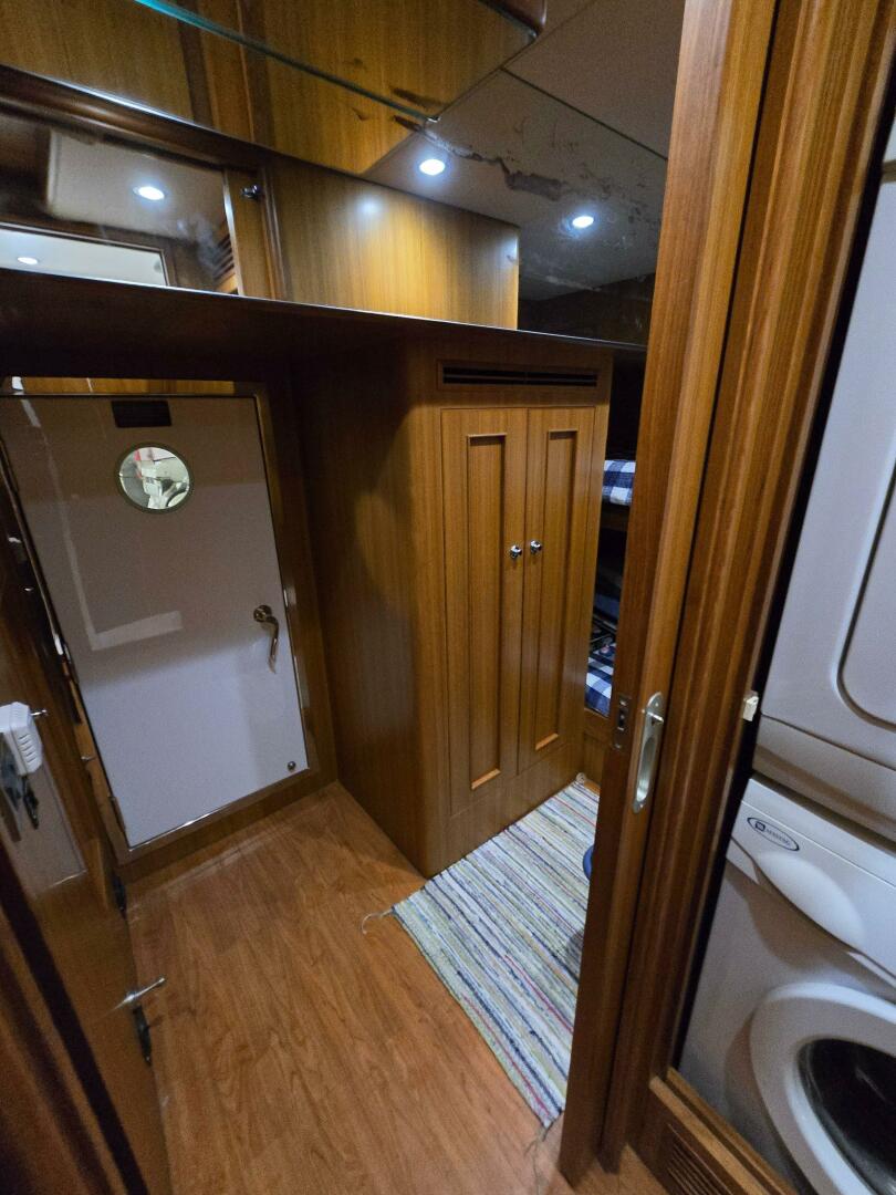 Slide: The Image of Ocean Alexander Classico 2010 - 29
