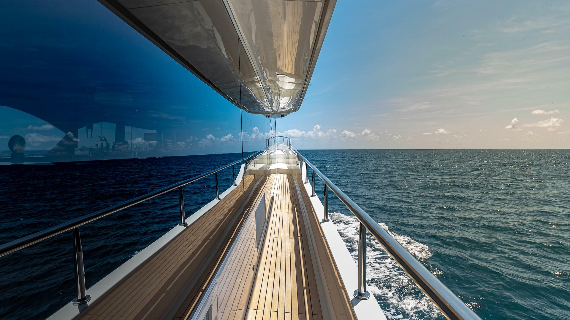 Slide: The Image of Ocean Alexander Open Bridge 2015 - 4355391