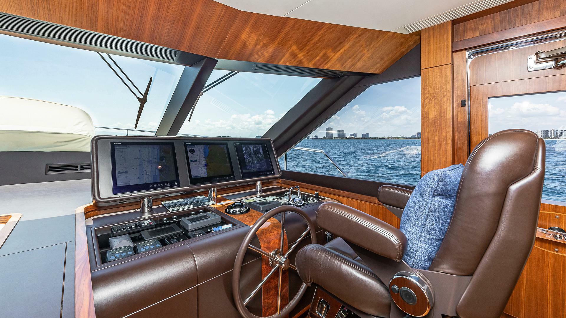 Slide: The Image of Ocean Alexander Open Bridge 2015 - 4355437