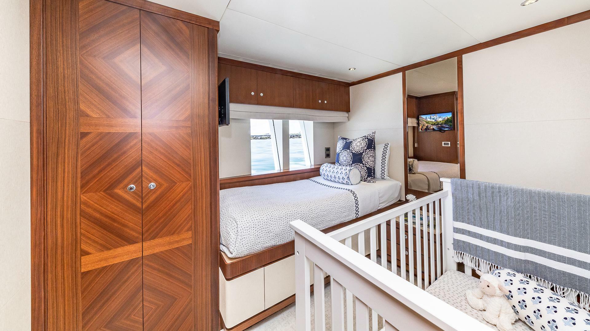 Slide: The Image of Ocean Alexander Open Bridge 2015 - 4355464