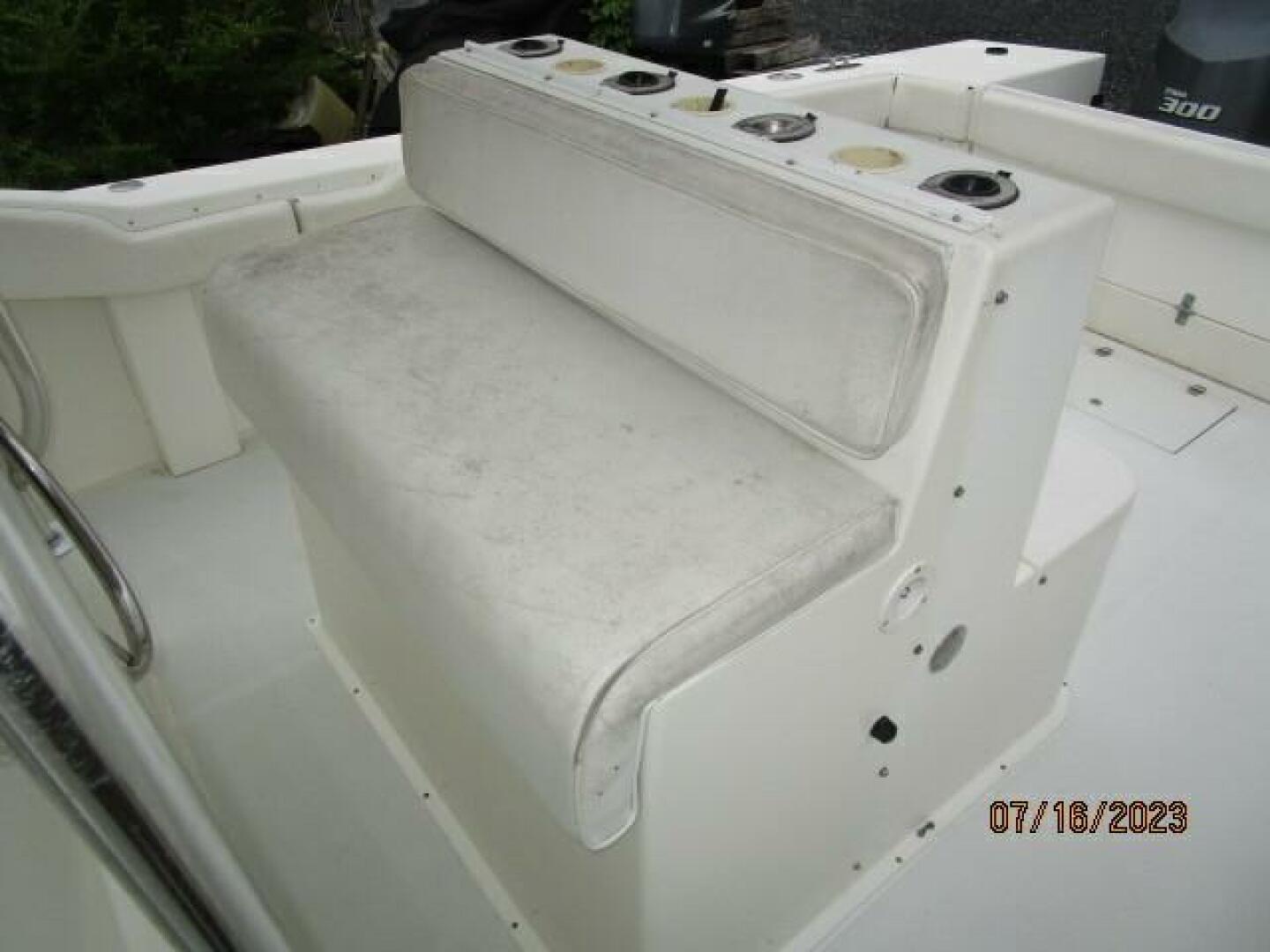 Slide: The Image of 31' Ocean Master helm benchseat - 3813867