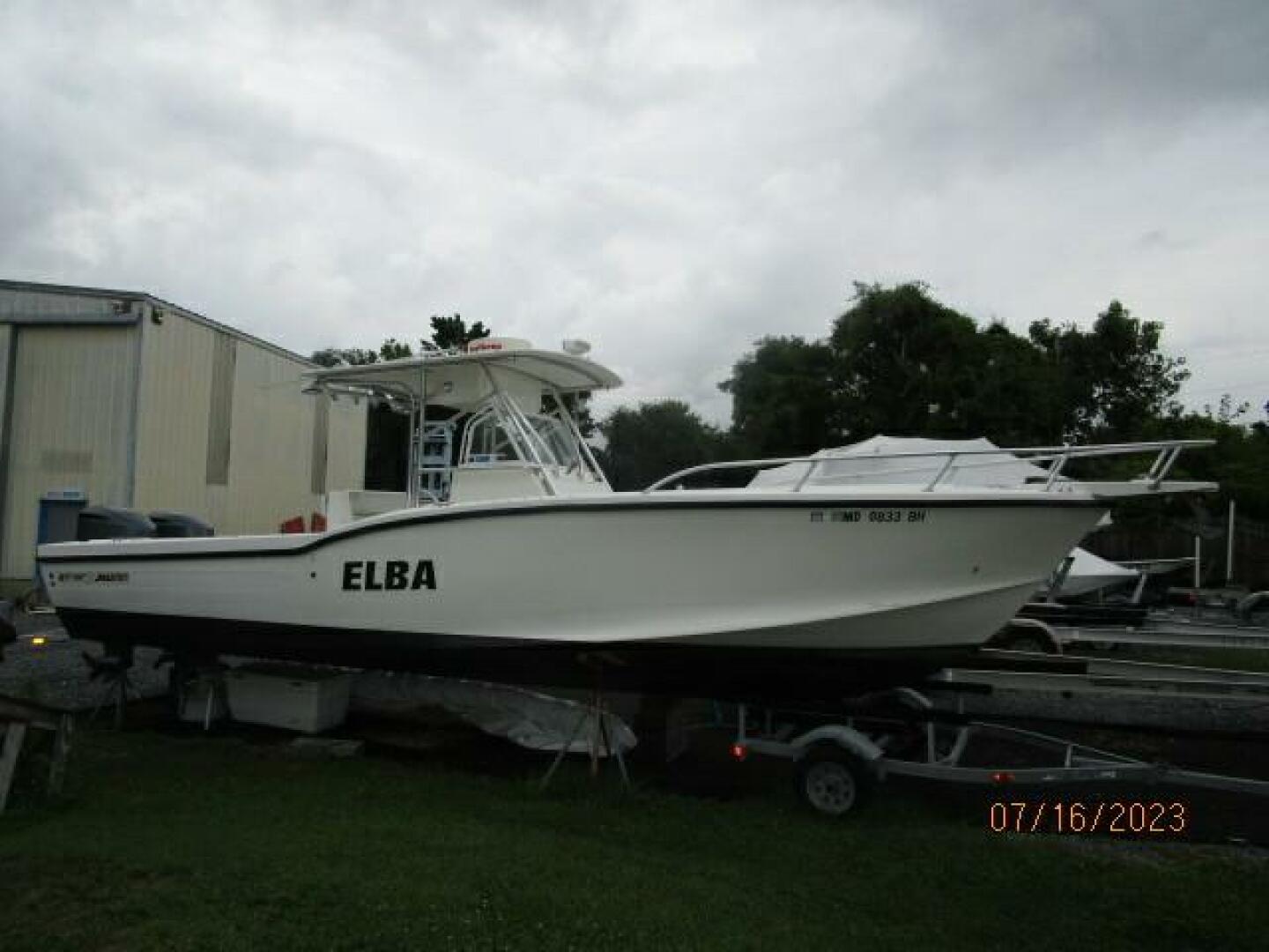 Slide: The Image of 31' Ocean Master starboard forward profile - 3813880