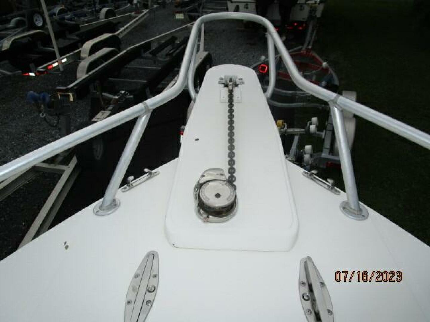 Slide: The Image of 31' Ocean Master anchor windlass - 3813859