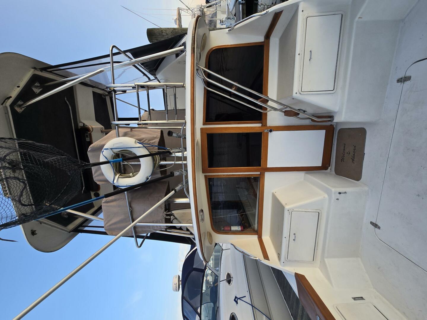 Slide: The Image of Ocean Yachts 32 SS 1989 - 4737469