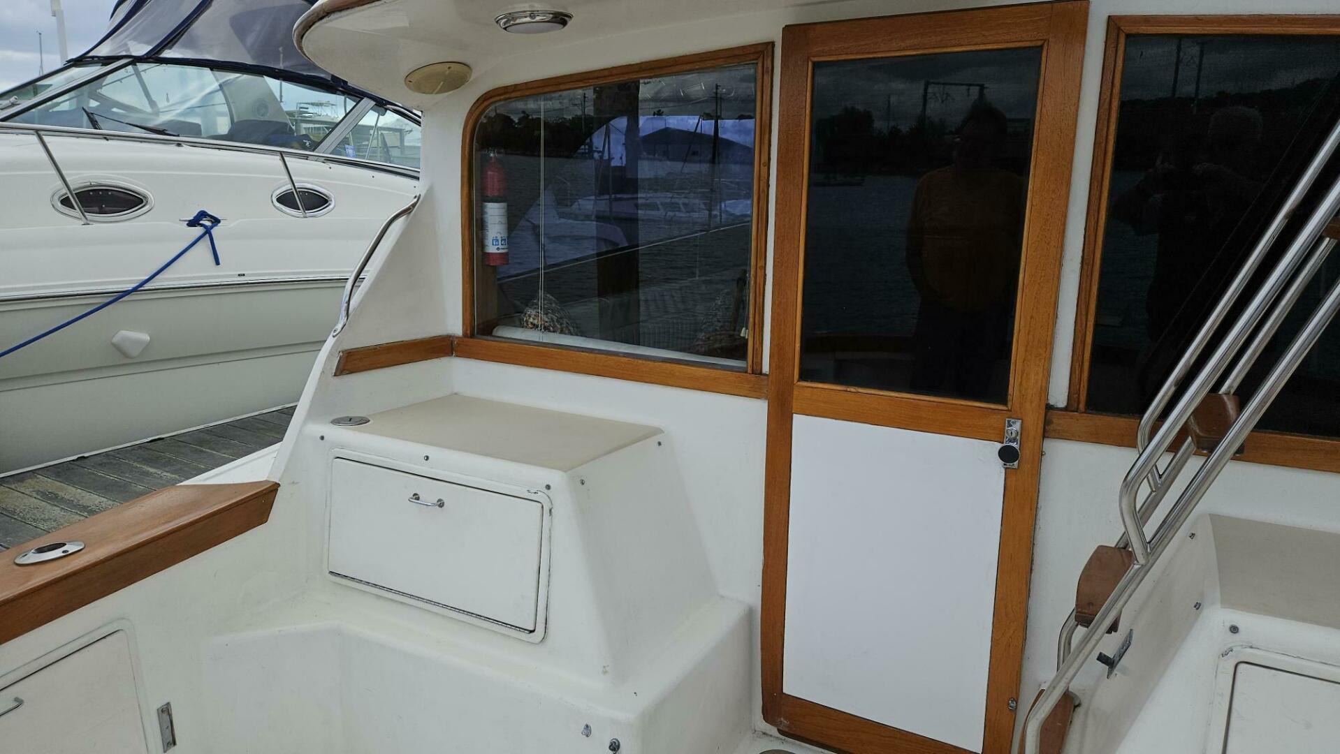 Slide: The Image of Ocean Yachts 32 SS 1989 - 4737472