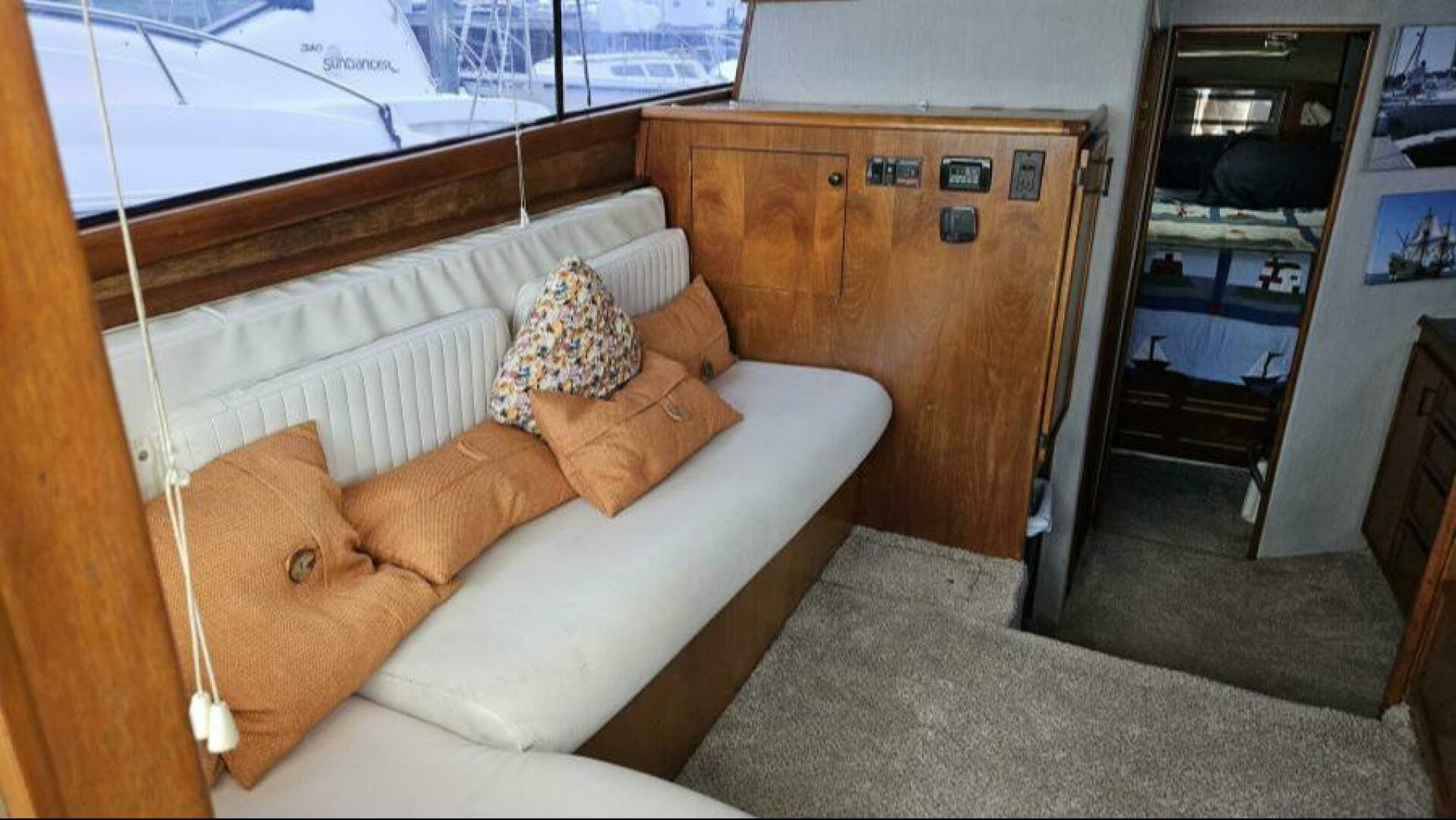 Slide: The Image of Ocean Yachts 32 SS 1989 - 4737479