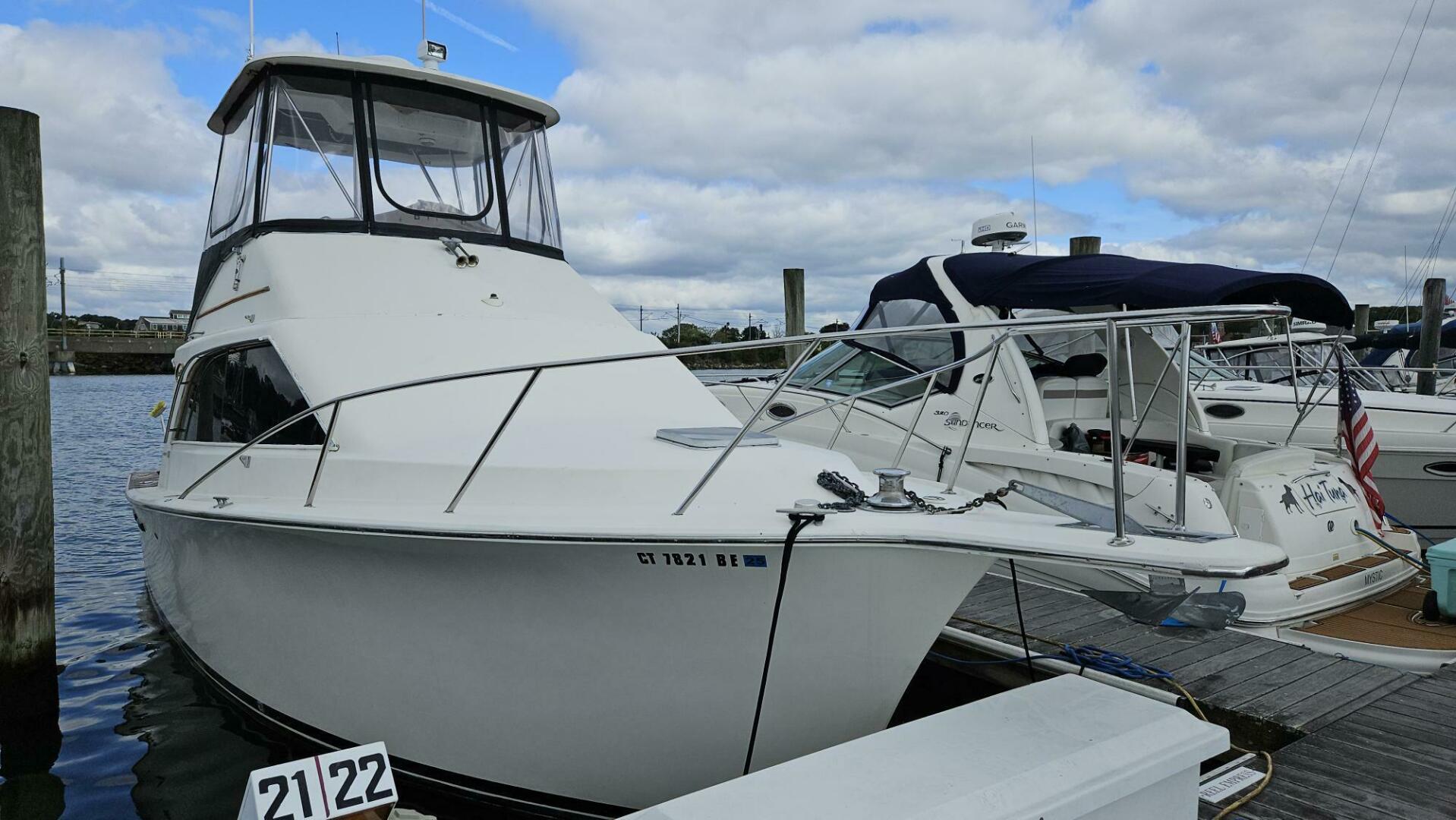 Slide: The Image of Ocean Yachts 32 SS 1989 - 4737458
