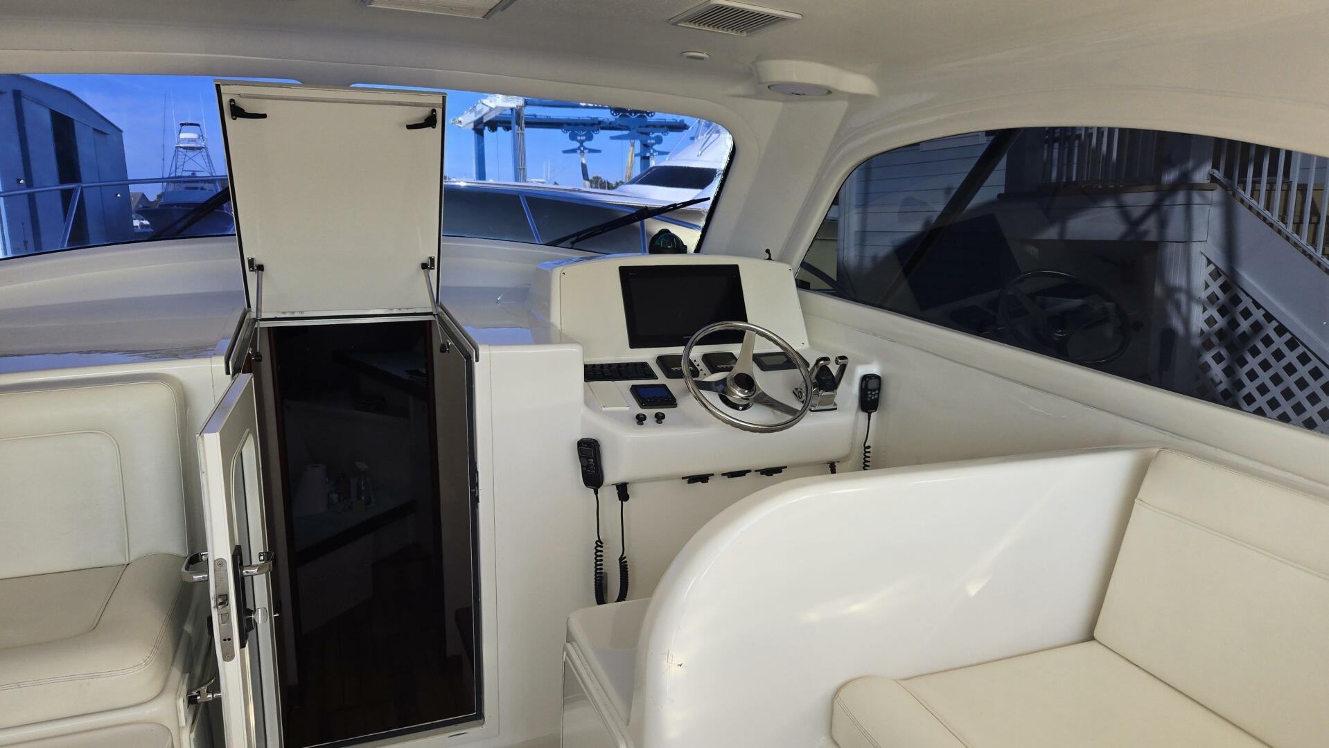 Slide: The Image of Ocean Yachts 37 Billfish 2008 - 4937499