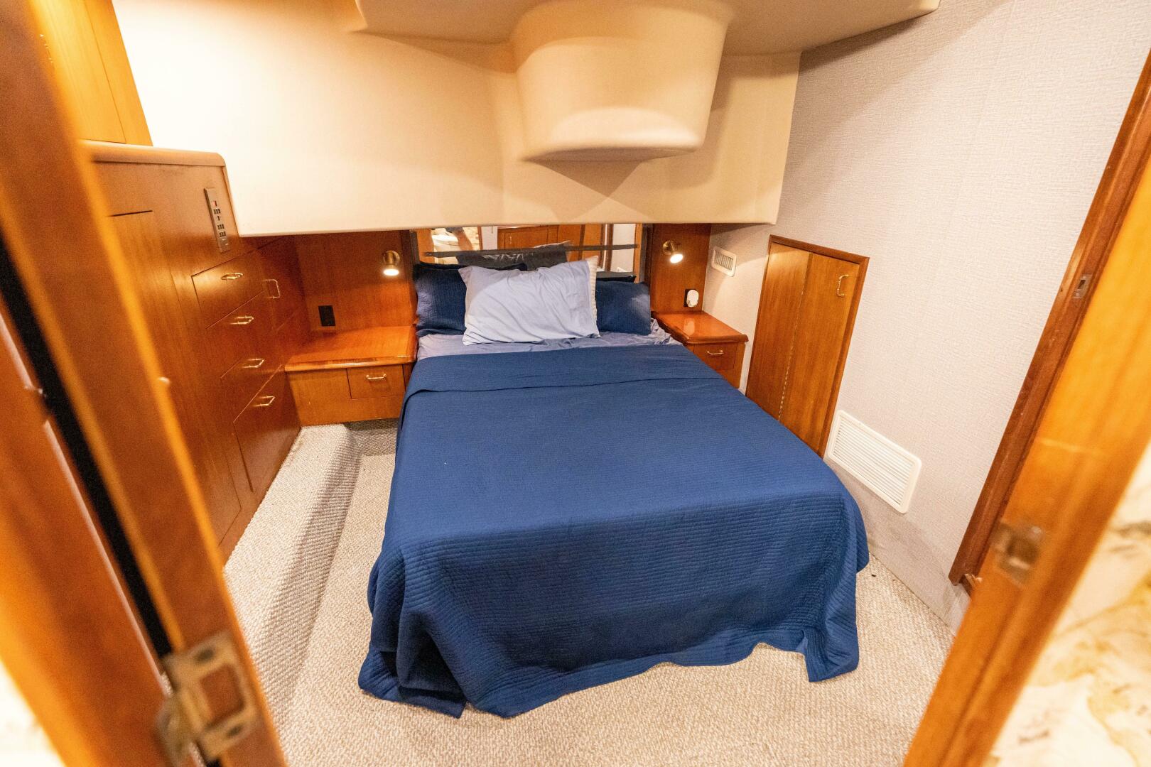 Slide: The Image of Ocean Yachts 40 1999 - 4730088